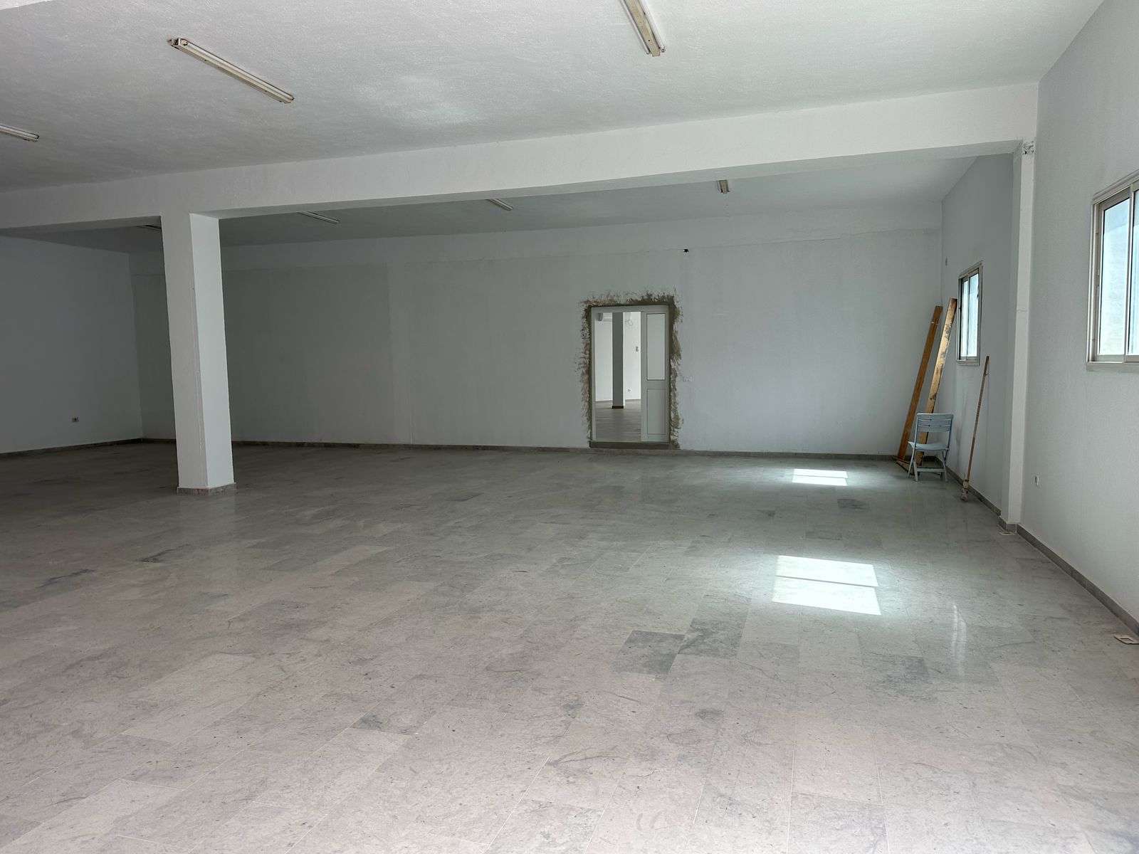 Akouda Akouda Location Appart. 2 pices Local 2 niveaux gp1 oued el ourouk