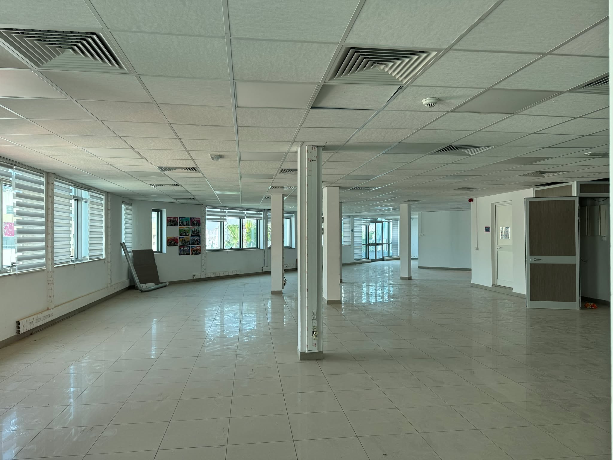 Bureaux & Commerces Bureau