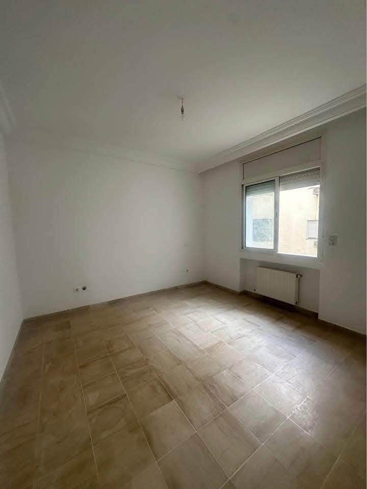 Ariana Ville Cite Ennasr 1 Location Appart. 2 pices S1 spacieux 900 d ennasr 1