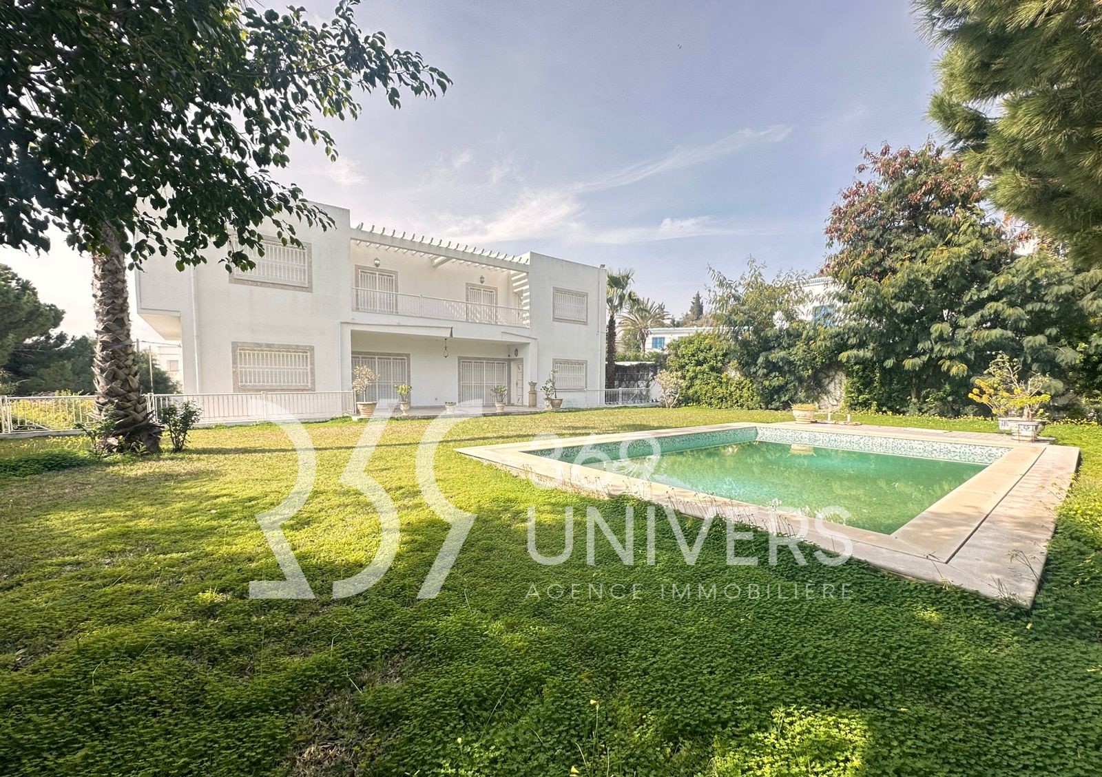 La Marsa Gammart Location Maisons Villa avec piscine  gammarth ref rh147