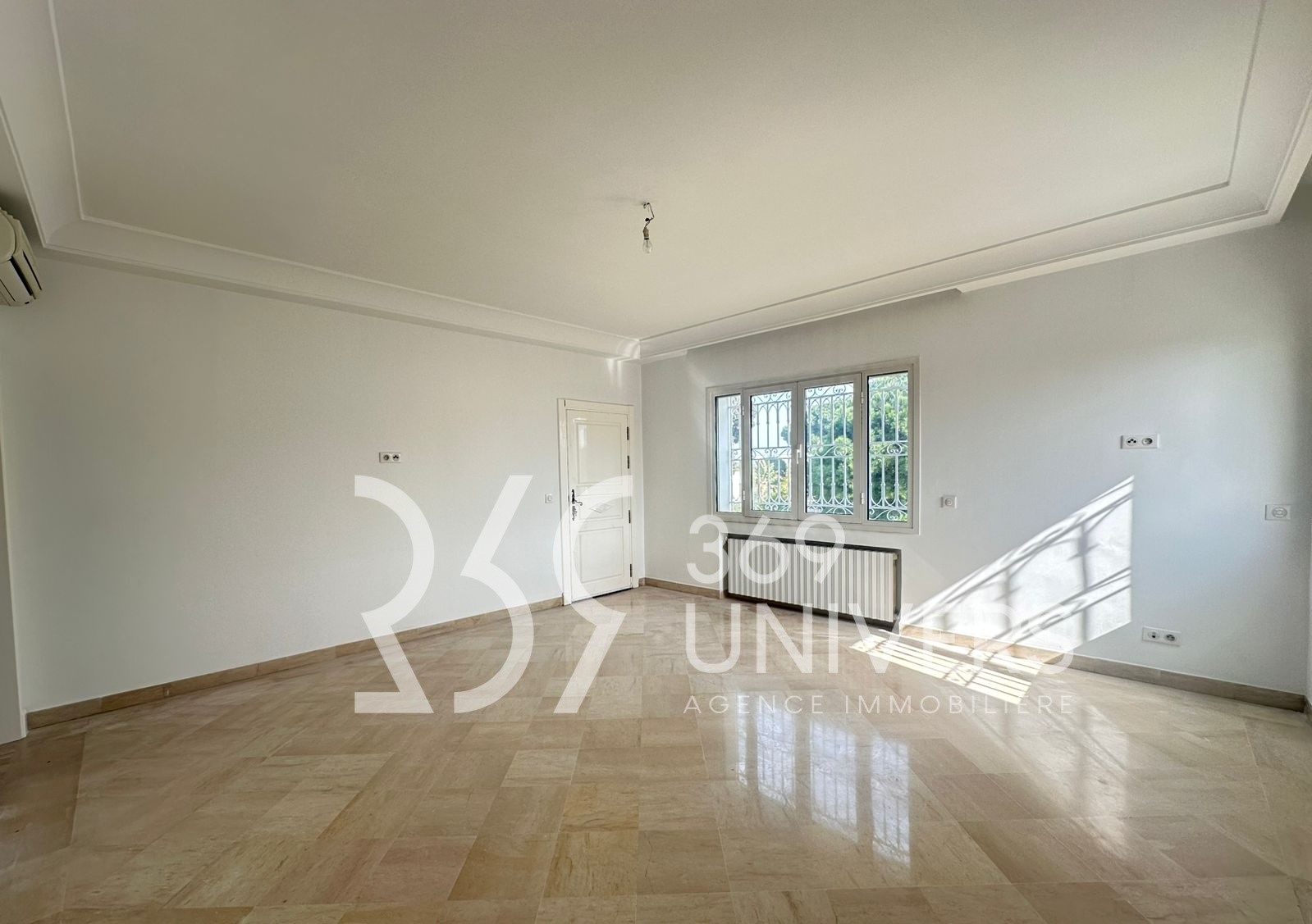 La Marsa Gammart Location Maisons Villa avec piscine  gammarth ref rh147