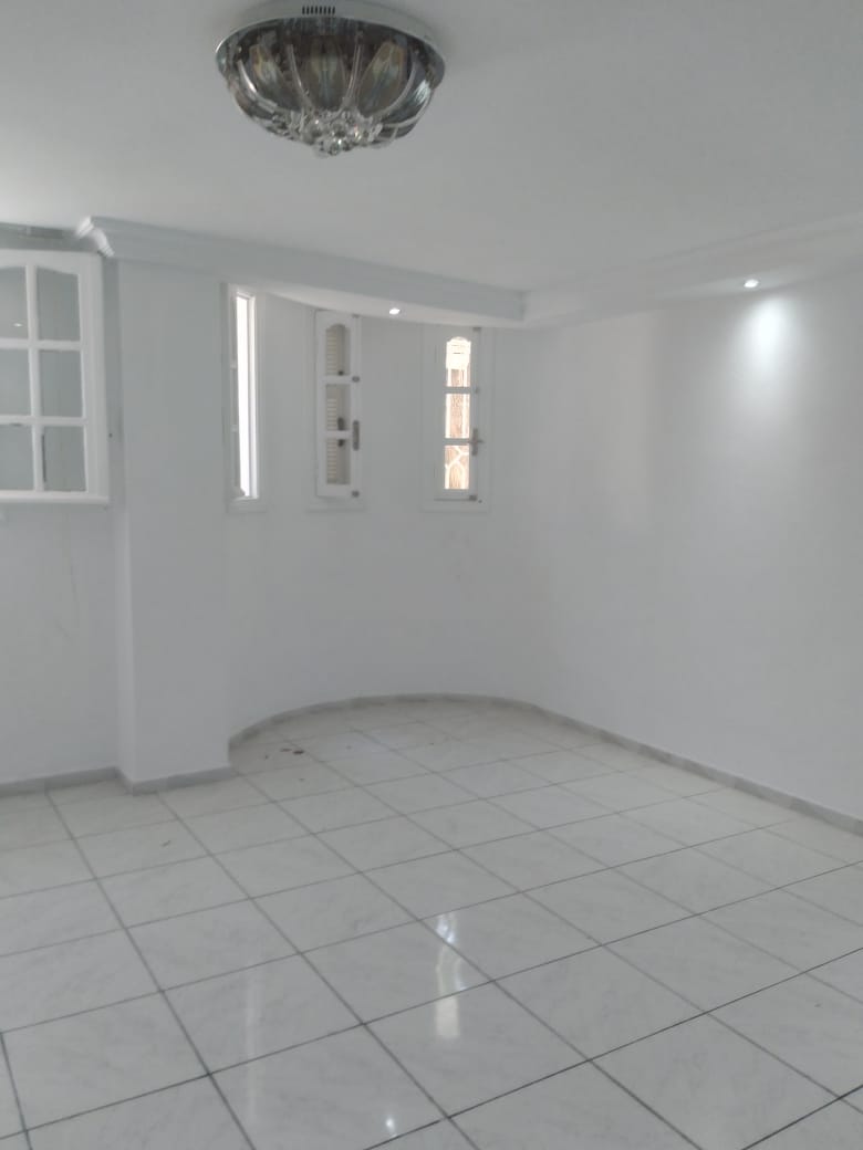 Ariana Ville Cite Ennasr 2 Location Appart. 3 pices Un rez de jardin  ennasr 2