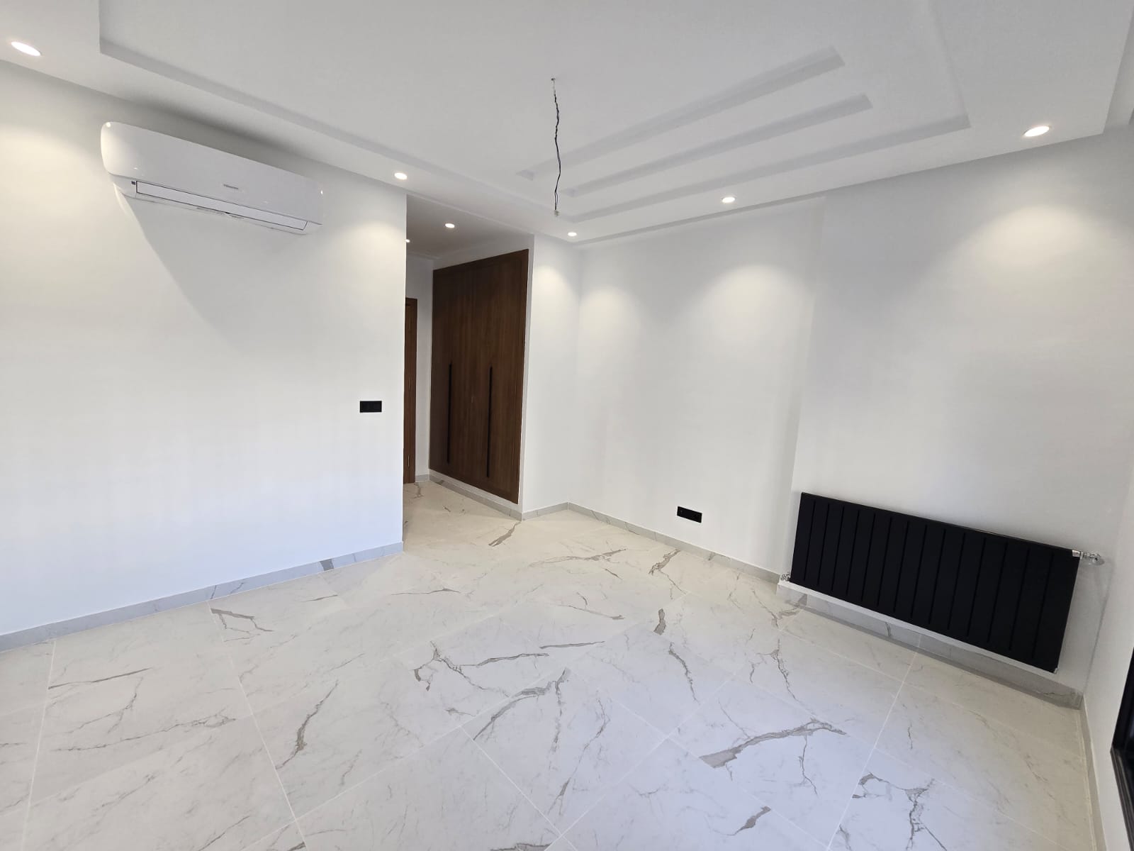 Ain Zaghouan&nbsp;Jardins de Carthage&nbsp;Location&nbsp;Appart. 3 pi�ces&nbsp;Chic  appartement s2 aux jardin de carthage