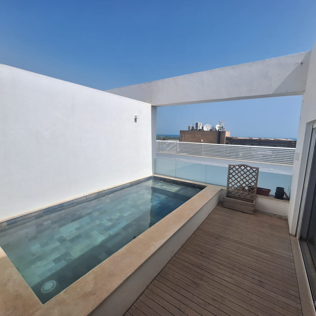 La Marsa Gammart Location Appart. 3 pices Penthouse avec piscine  gammarth