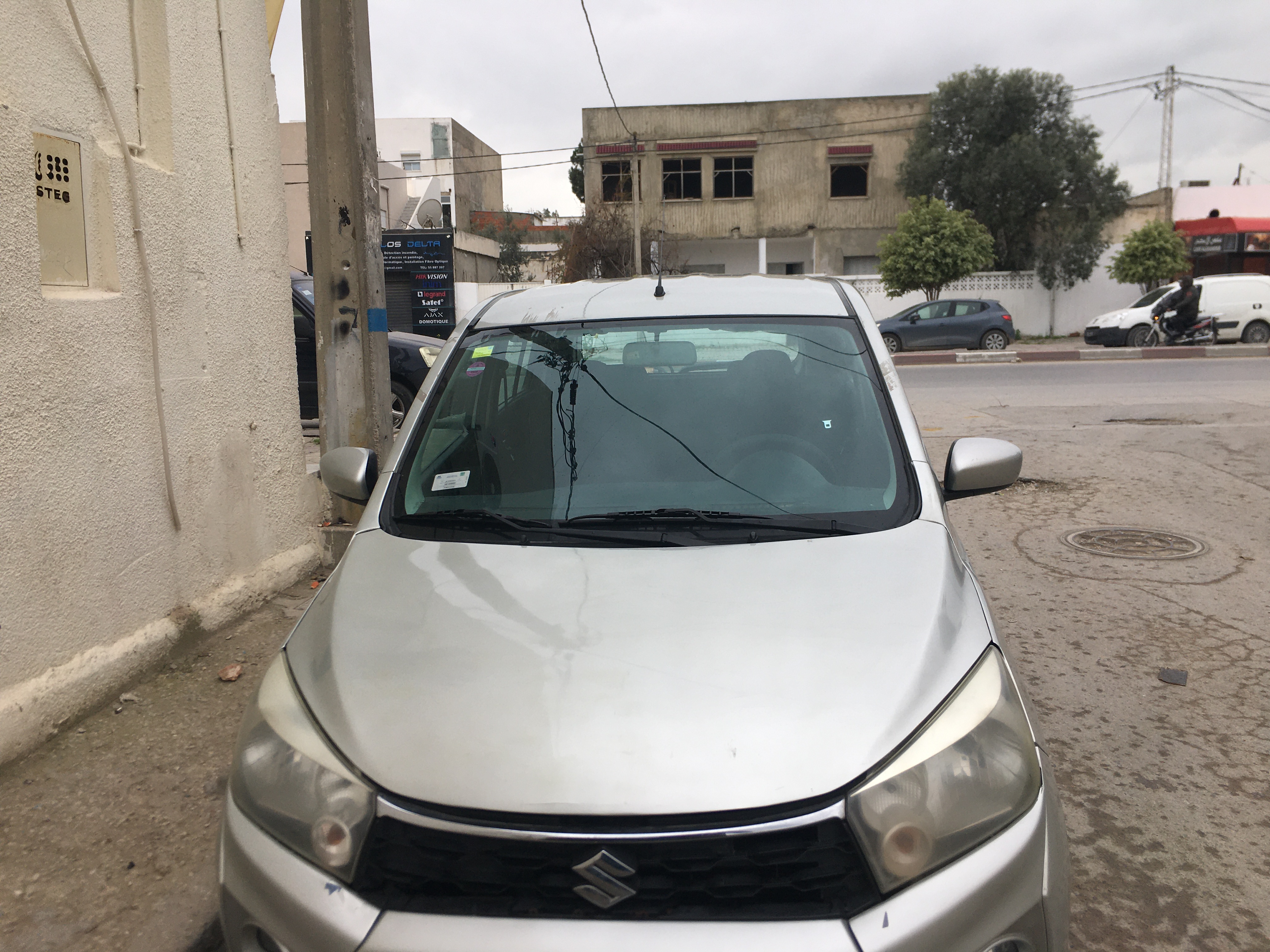 Ariana Ville Cite Ennasr 2 Suzuki X90 Suzuki celerio 1ere main