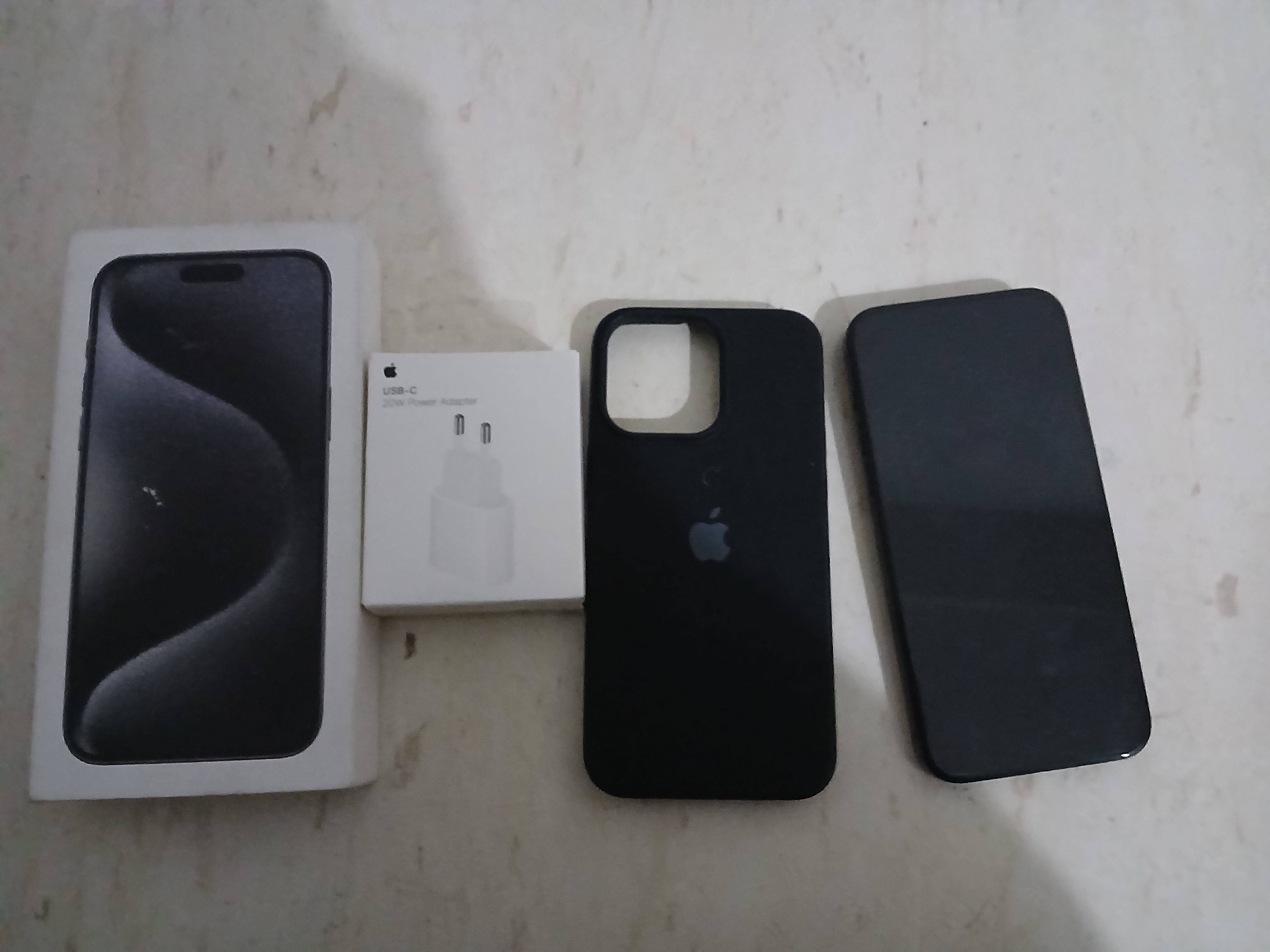 La Soukra Aeroport Tunis Carthage Apple - iPhone Autre Modle Iphone 15 pro max  stockage 512