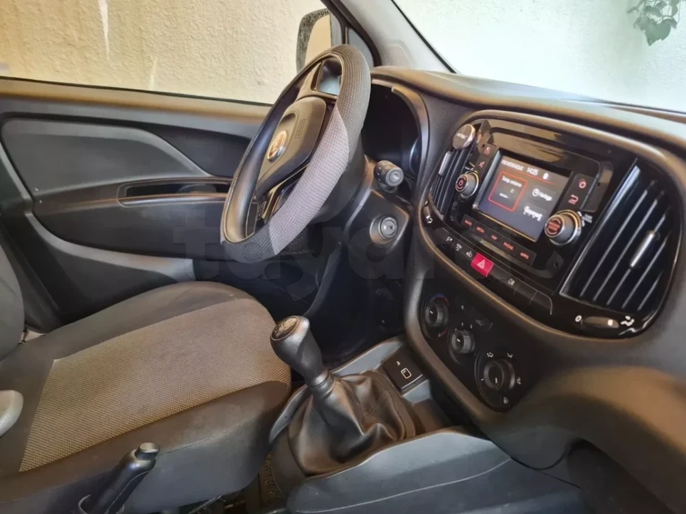 El Mourouj Cite El Mourouj 3 Bis Fiat Doblo Fiat doblo maxi toutes options