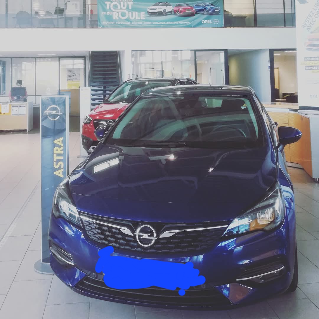 Ariana Ville El Menzah 5 Opel Astra Opel astra hatchback