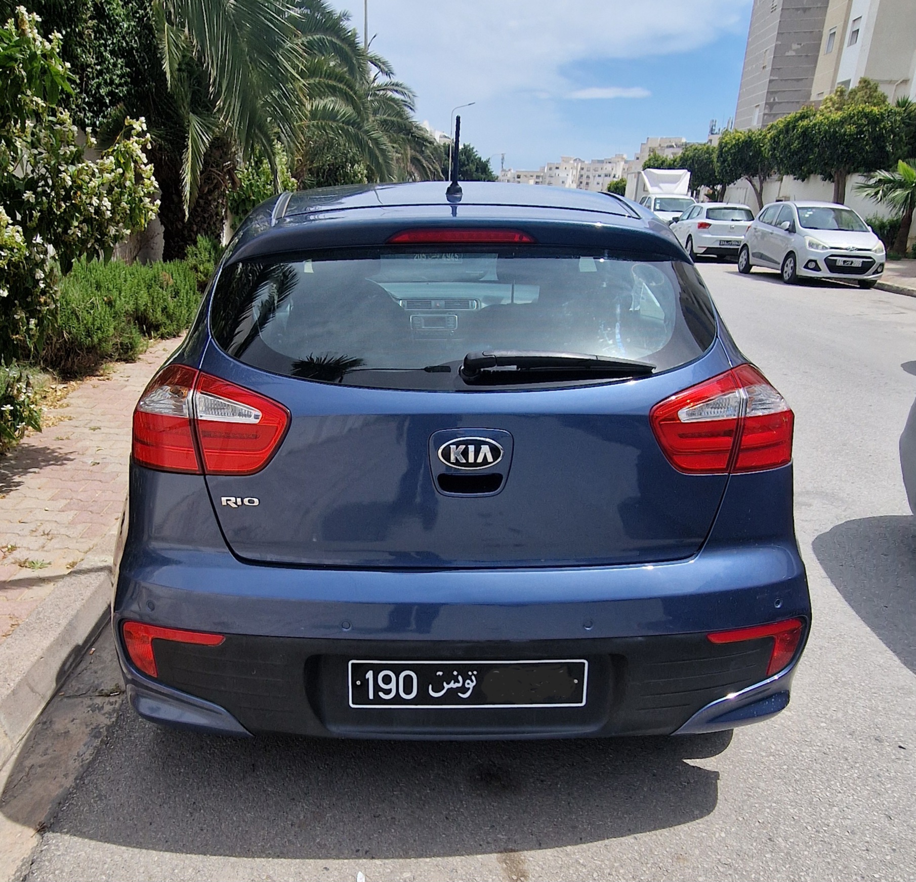 El Menzah El Manar 2 Kia Rio Kia rio excellent tat