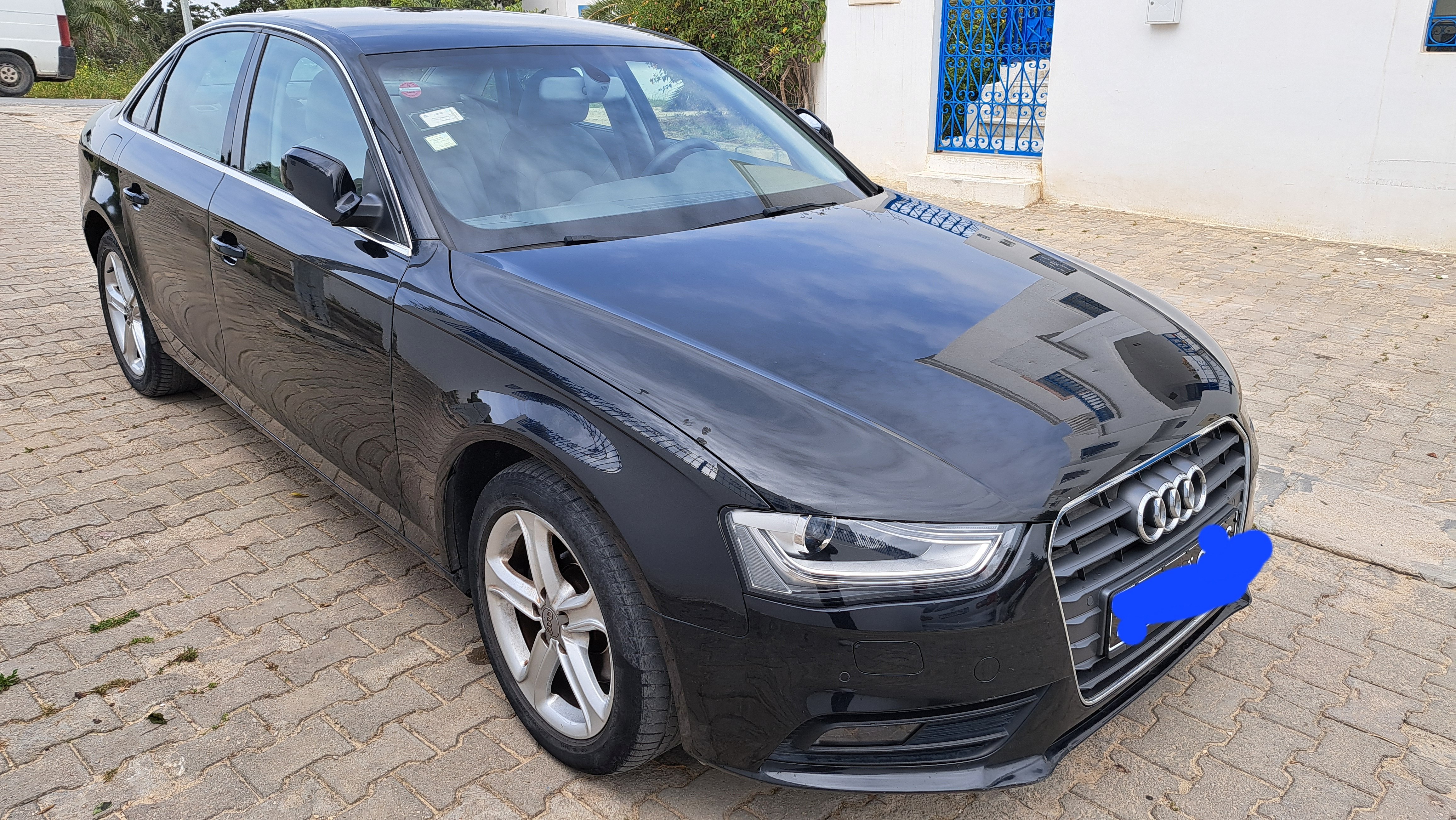 La Marsa Gammart Audi A4 Audi a4 1l8 tfsi bva ambition luxe 2013 147000km