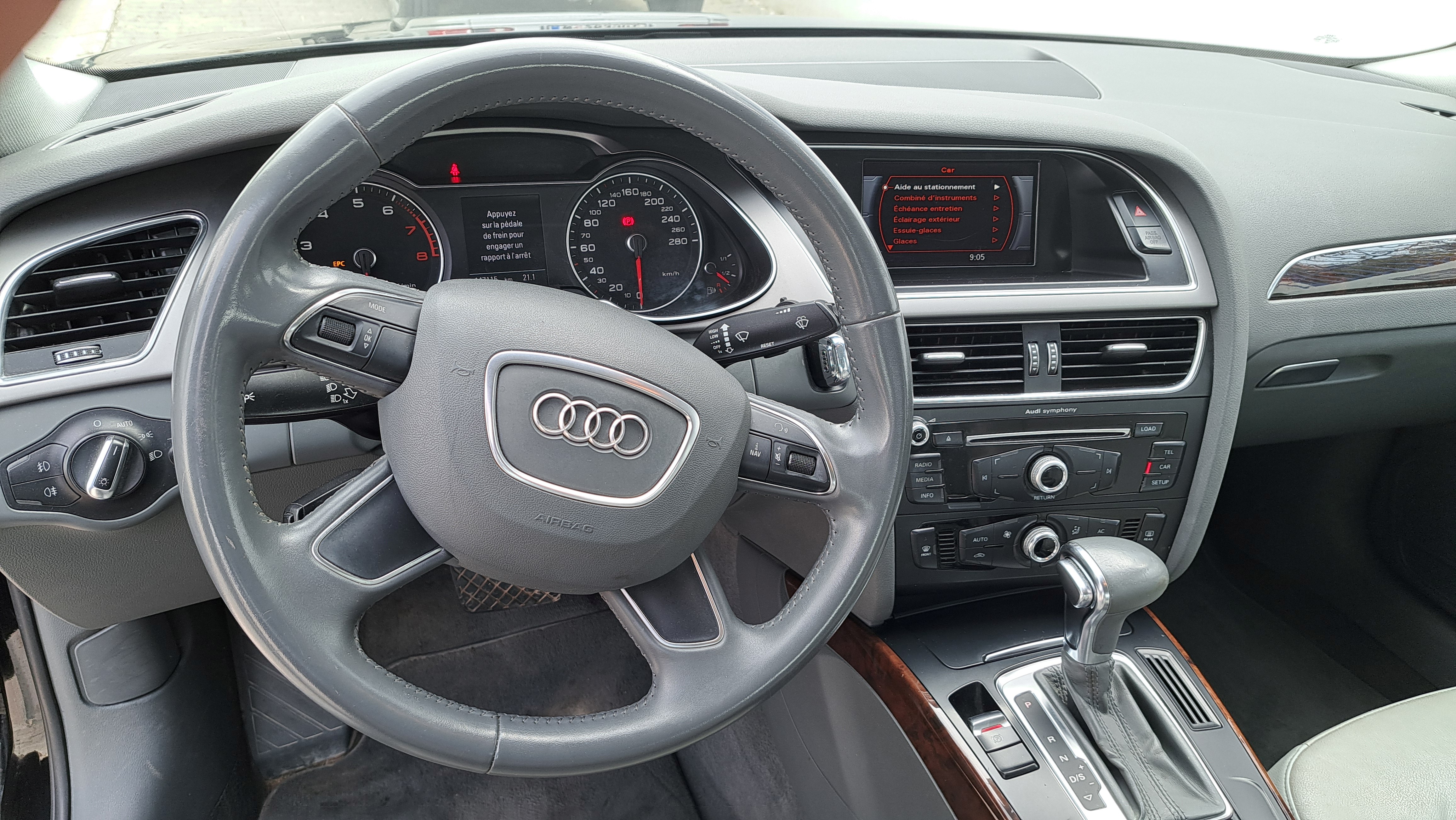 La Marsa Gammart Audi A4 Audi a4 1l8 tfsi bva ambition luxe 2013 147000km