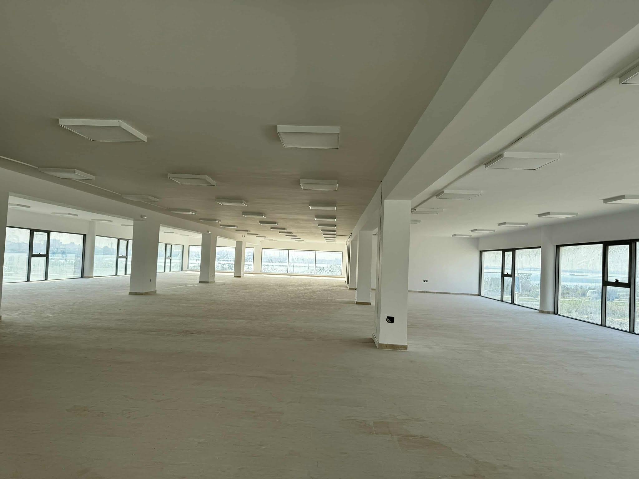 El Kram&nbsp;Le Kram&nbsp;Bureaux & Commerces&nbsp;Bureau&nbsp;Immeuble bureautique neuf 3800 m hs au lac3 kram