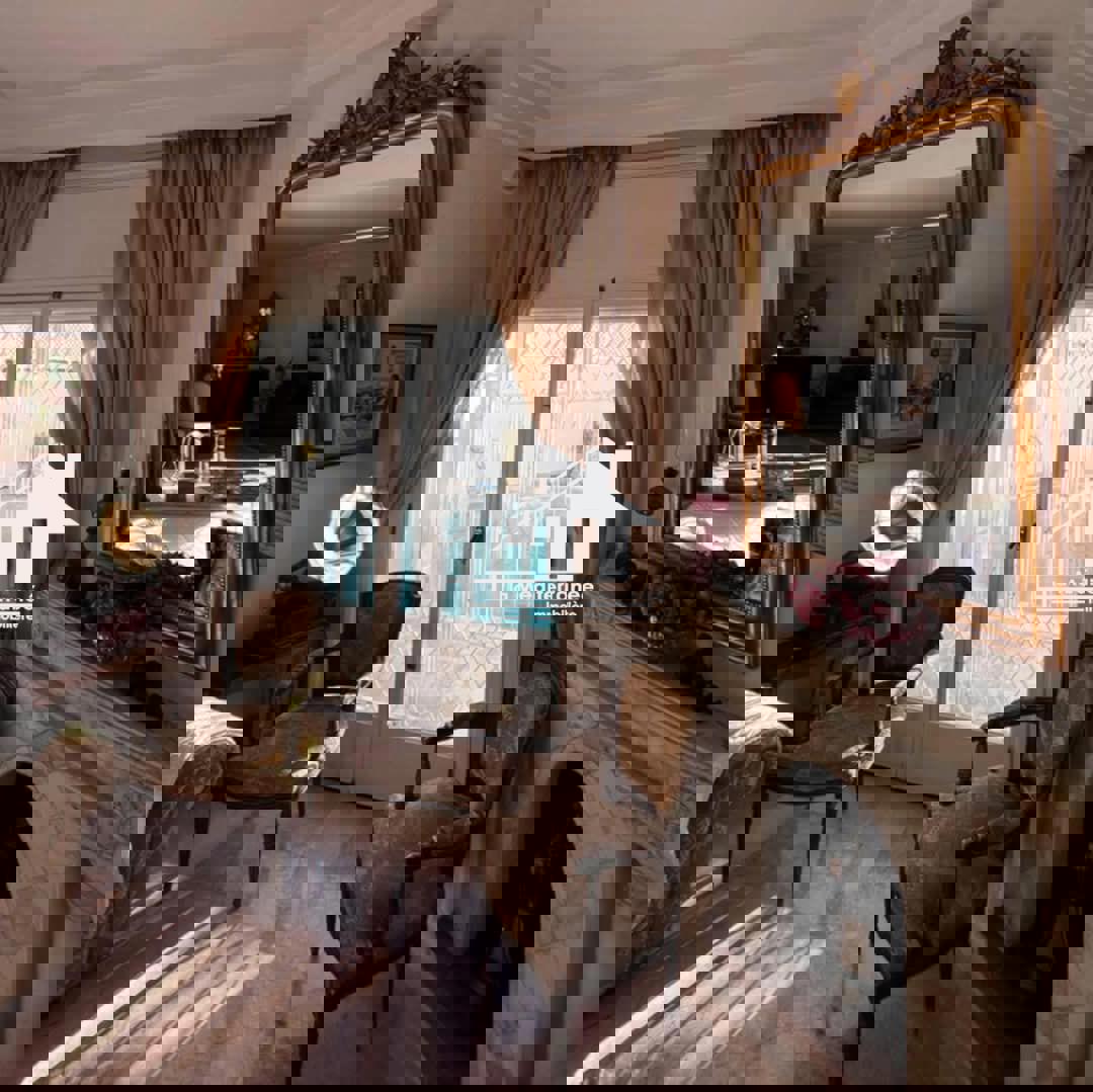 La Marsa Marsa Ennassim Location Appart. 4 pices Villa meubl avec piscine  la marsa cit les pins