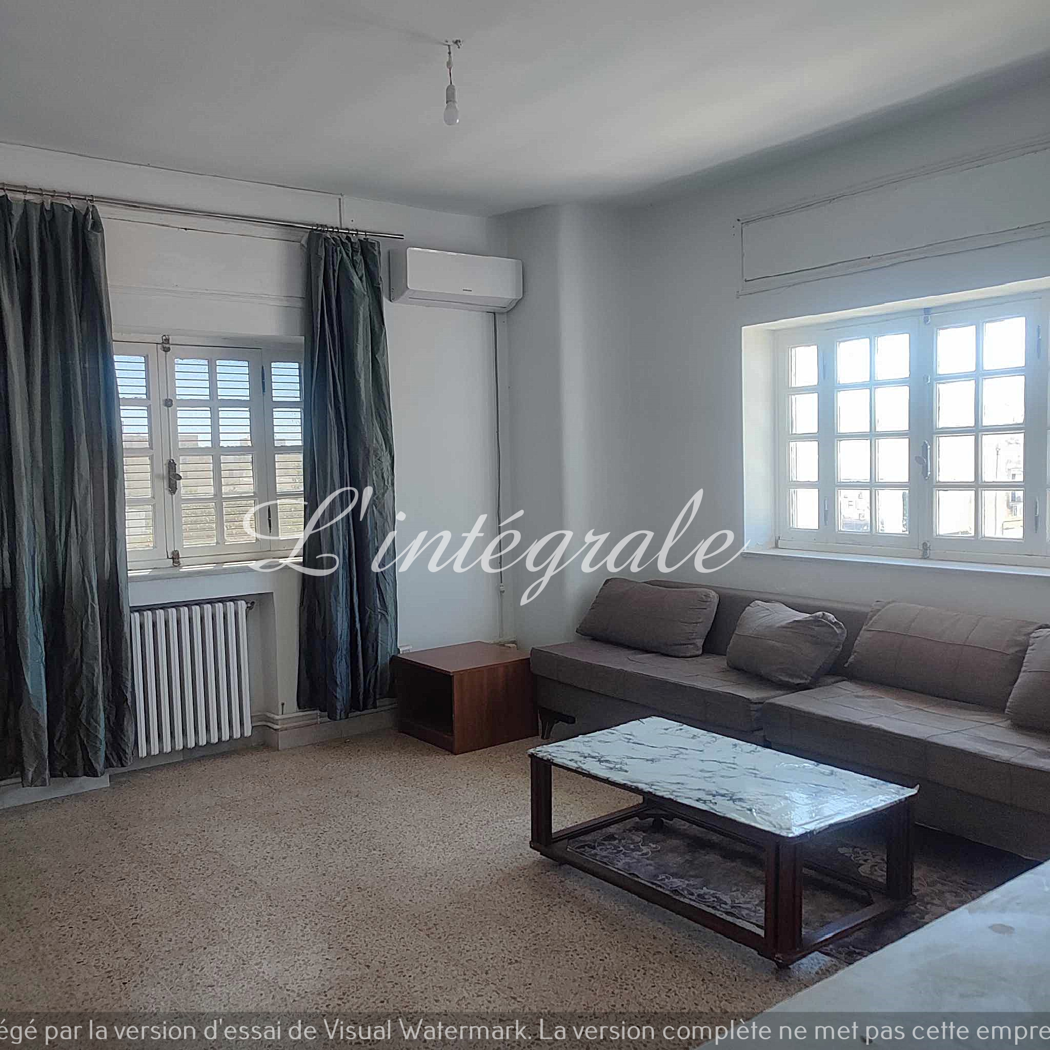 Ariana Ville El Menzah 7 Location Appart. 4 pices S3 tage de villa meubl