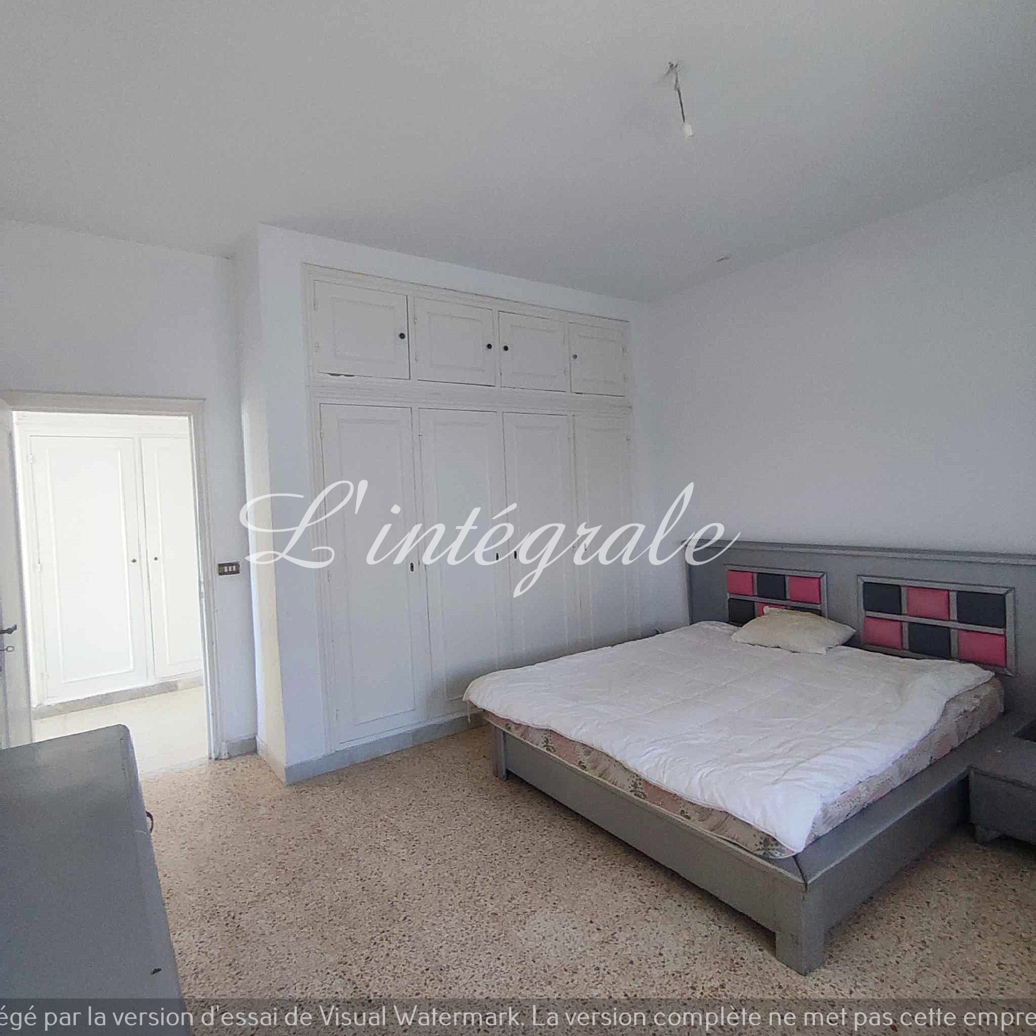 Ariana Ville El Menzah 7 Location Appart. 4 pices S3 tage de villa meubl