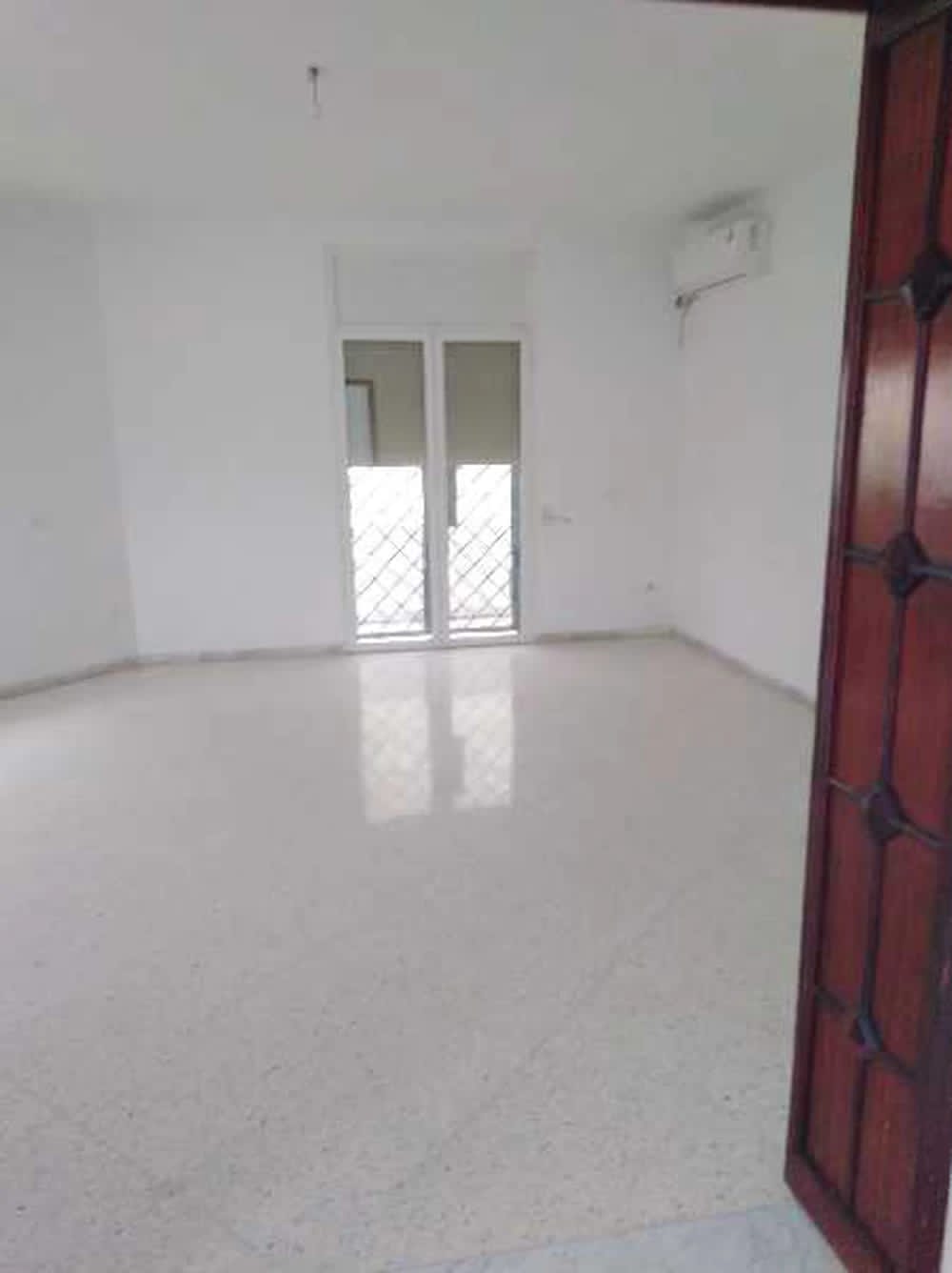 Mnihla Jardins d'el Menzah Location Maisons Rez de chausse d'une villa s 3 jardin d'el manzeh