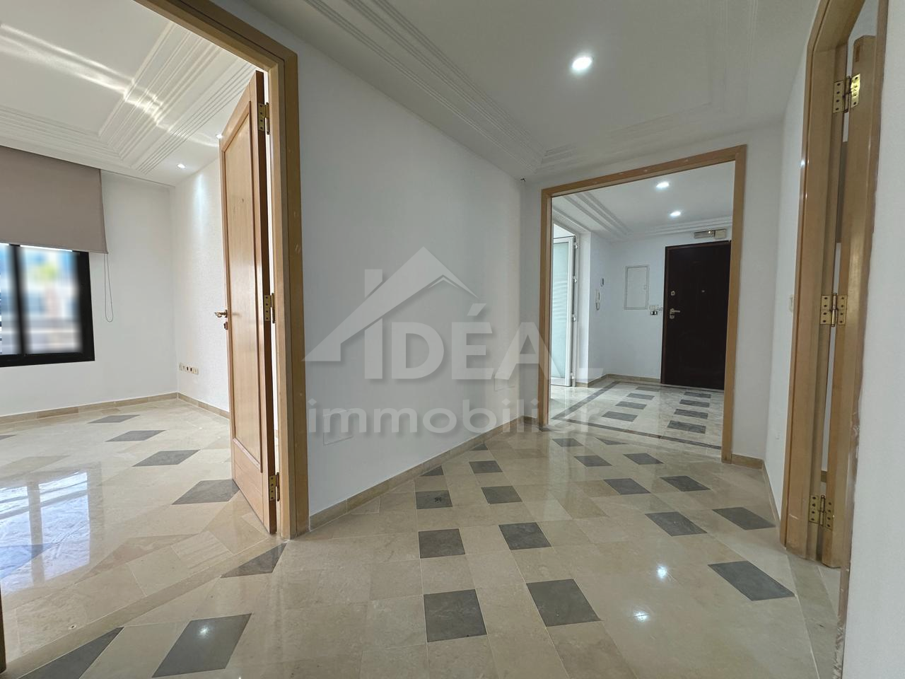 La Marsa Berge Du Lac Bureaux & Commerces Bureau Al bureau 150m2 lac1