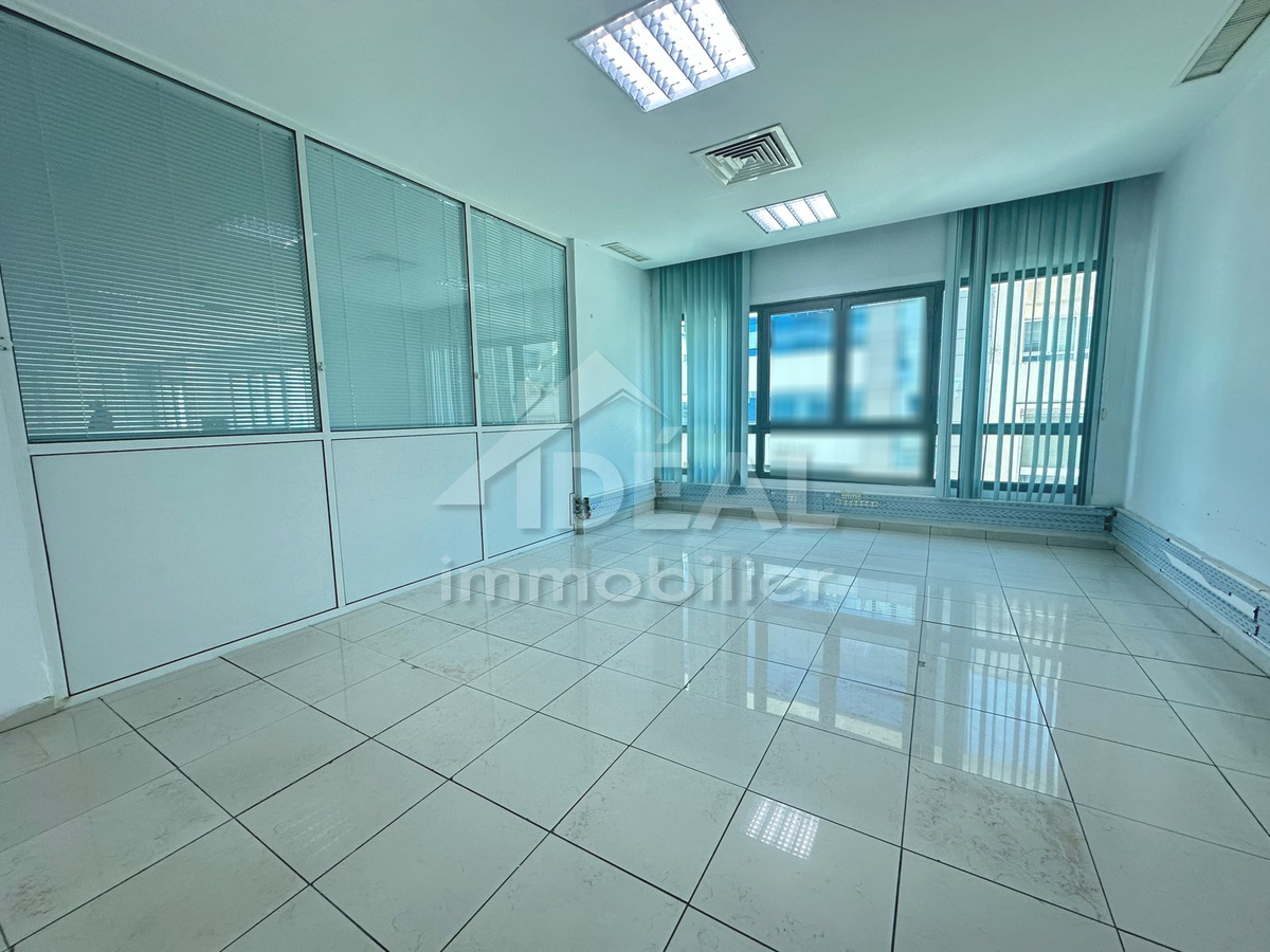 La Marsa&nbsp;Berge Du Lac&nbsp;Bureaux & Commerces&nbsp;Bureau&nbsp;Al bureau 350m2 lac1