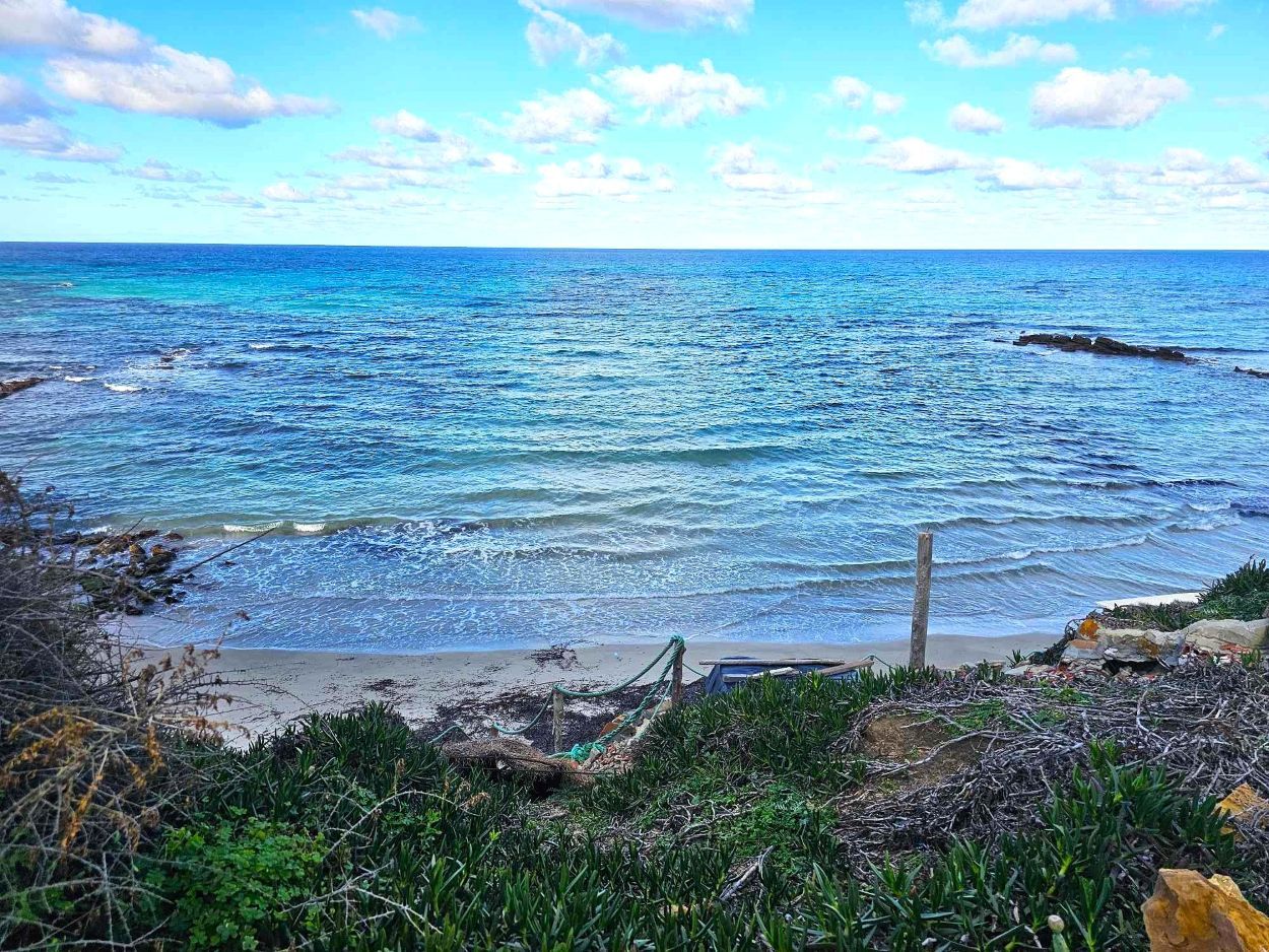 Ras Jebel&nbsp;Rafraf Plage&nbsp;Terrain&nbsp;Terrain nu&nbsp;Terrain front mer 2200 m2 rafraf plage ain mestir