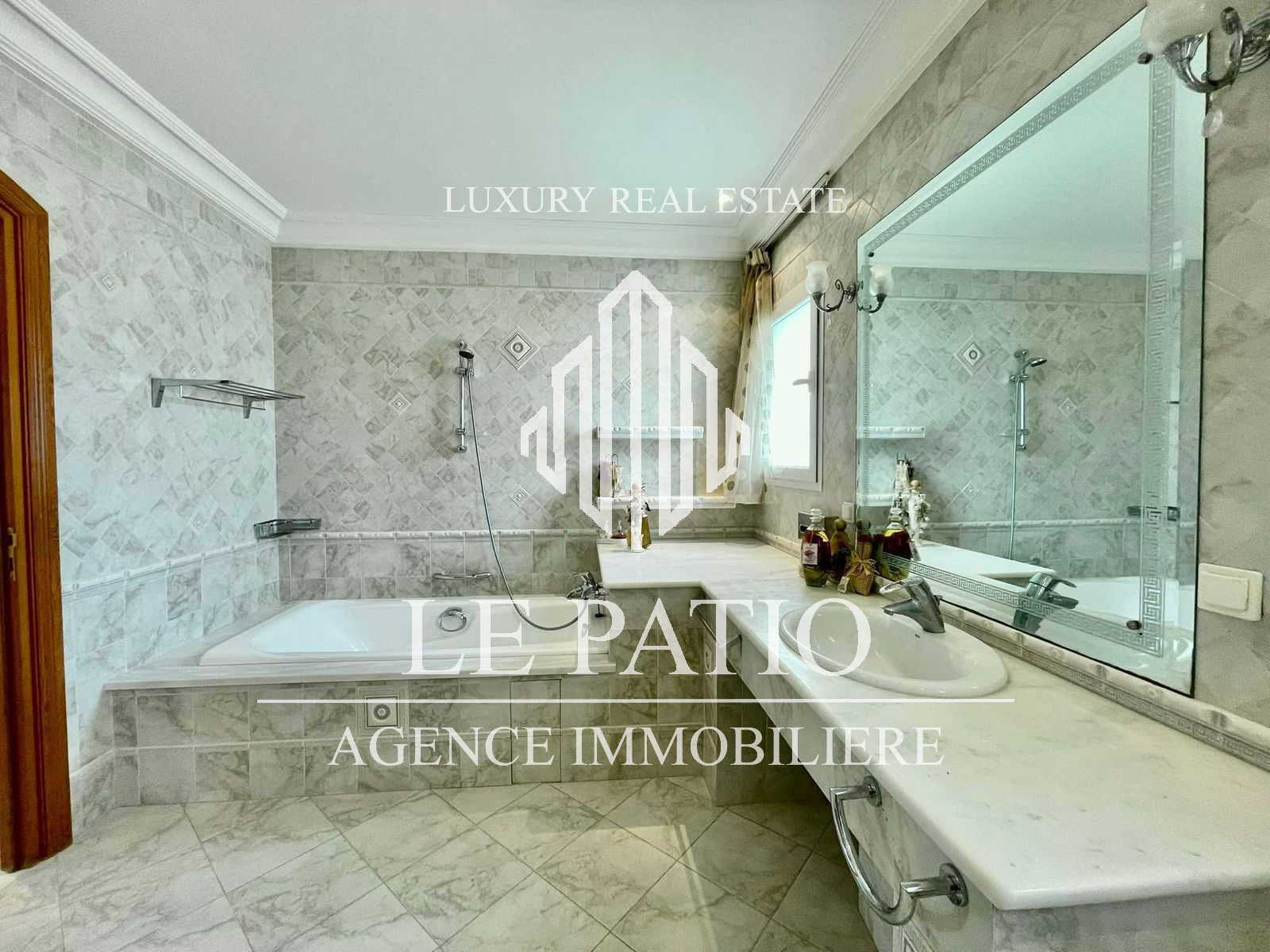 La Marsa&nbsp;Marsa Ennassim&nbsp;Location&nbsp;Maisons&nbsp;Villa s3 dans un quartier calme a la marsa