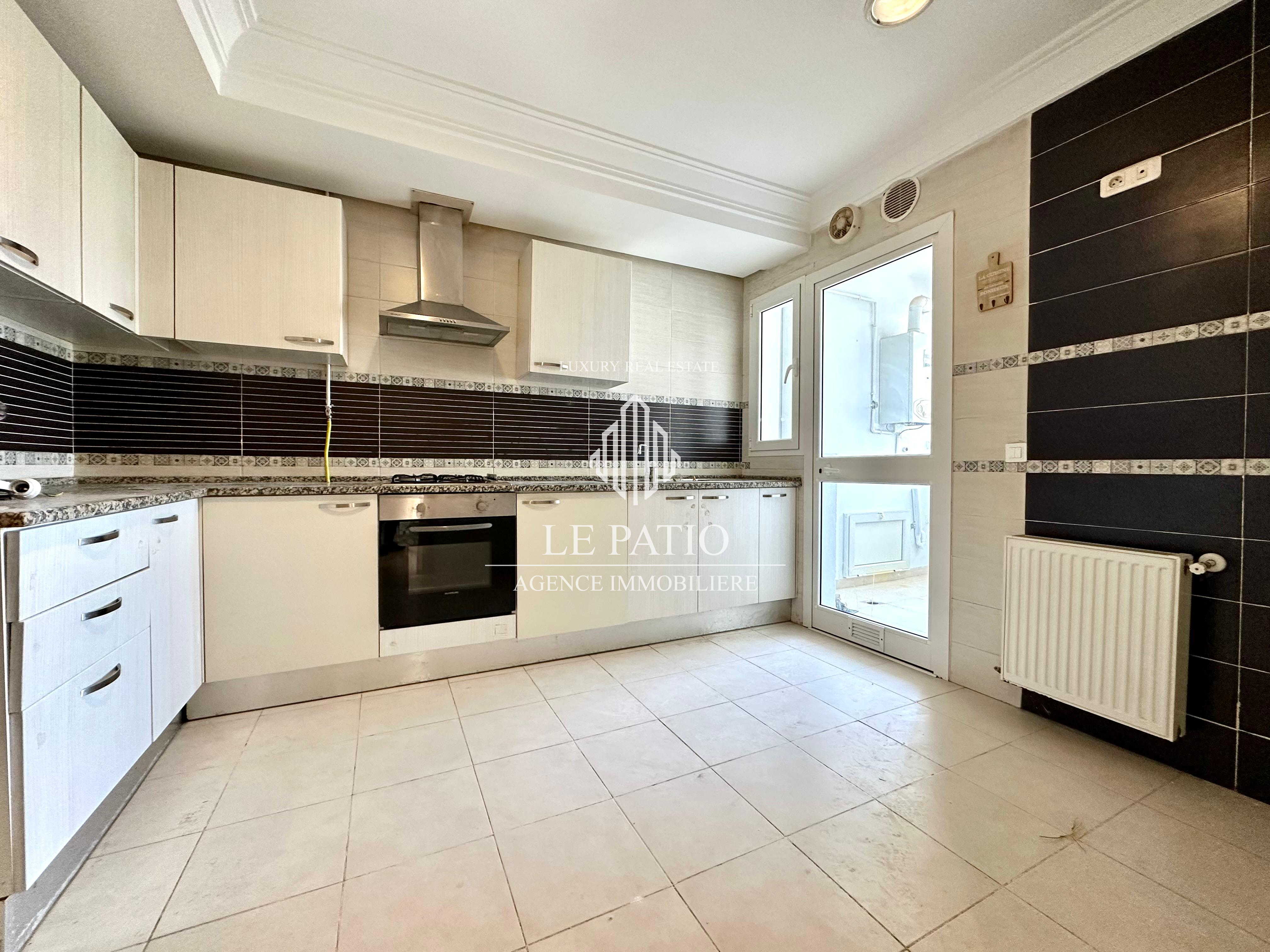 La Soukra La Soukra Location Appart. 3 pices Appartement s2 a la soukra park