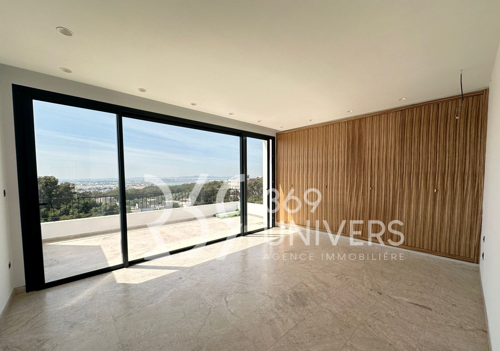 La Marsa&nbsp;Gammart&nbsp;Location&nbsp;Maisons&nbsp;Villa avec vue d�gag�e � gammarth ref rh146