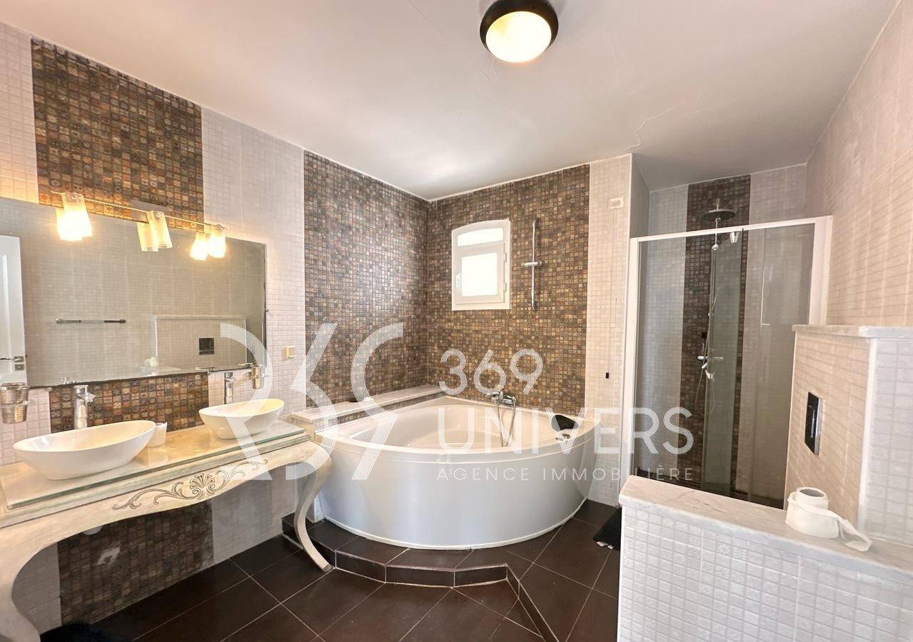 La Marsa Gammart Location Maisons Villa avec vue sur mer  gammarth ref rh155