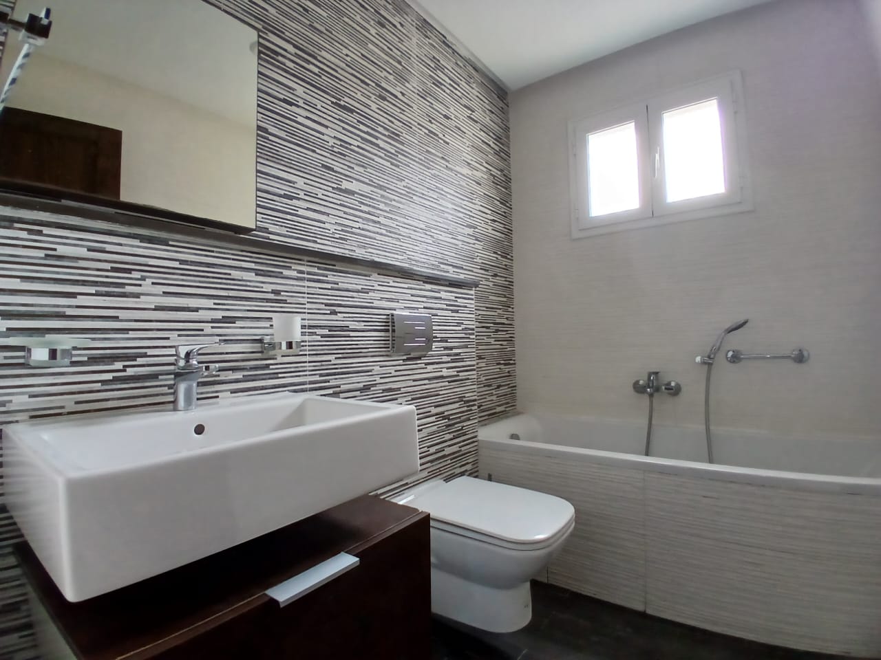 Ain Zaghouan&nbsp;Ain Zaghouan&nbsp;Location&nbsp;Appart. 4 pi�ces&nbsp;S4 l � ain zaghouan nord