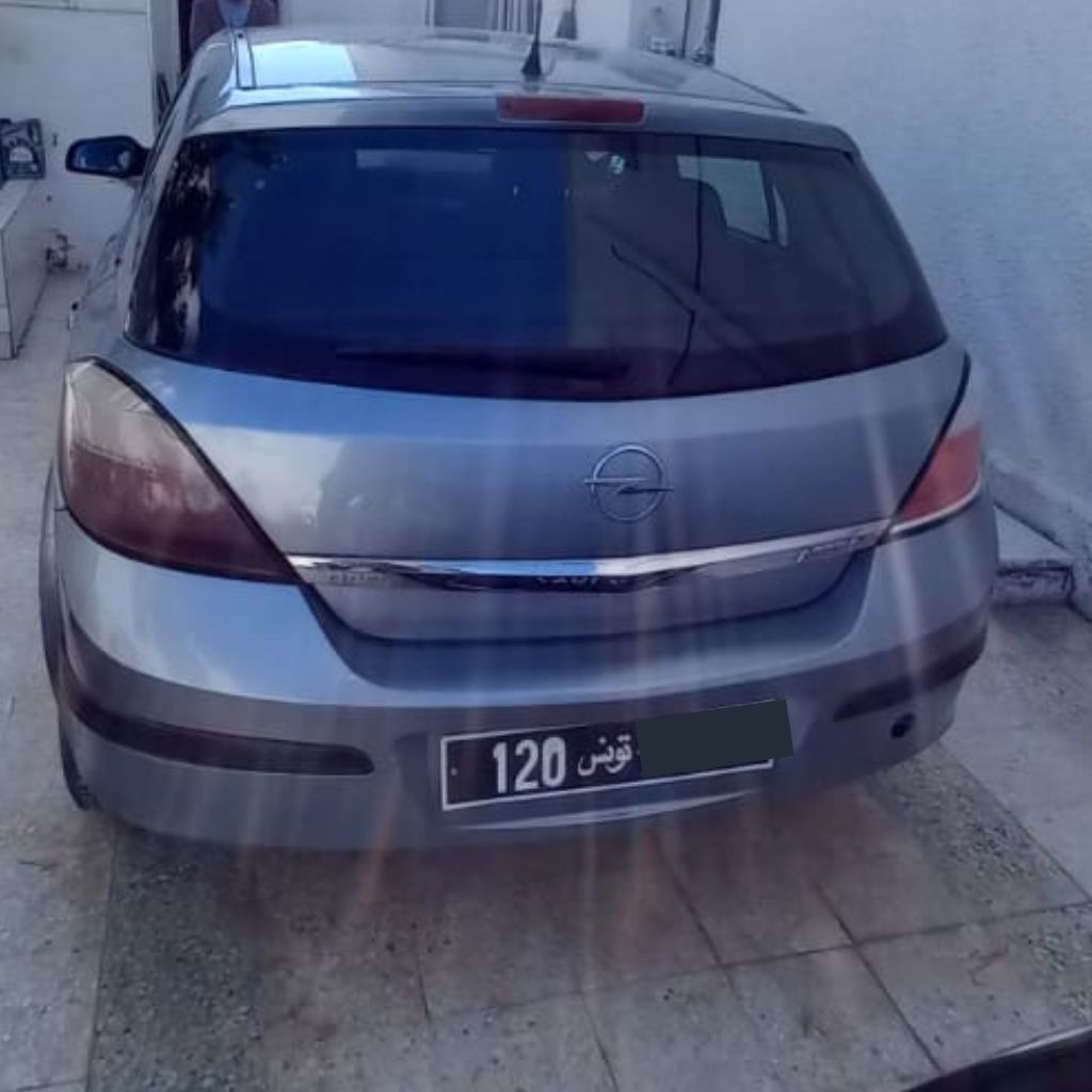 La Soukra Borj Louzir Opel Astra Opel astra h