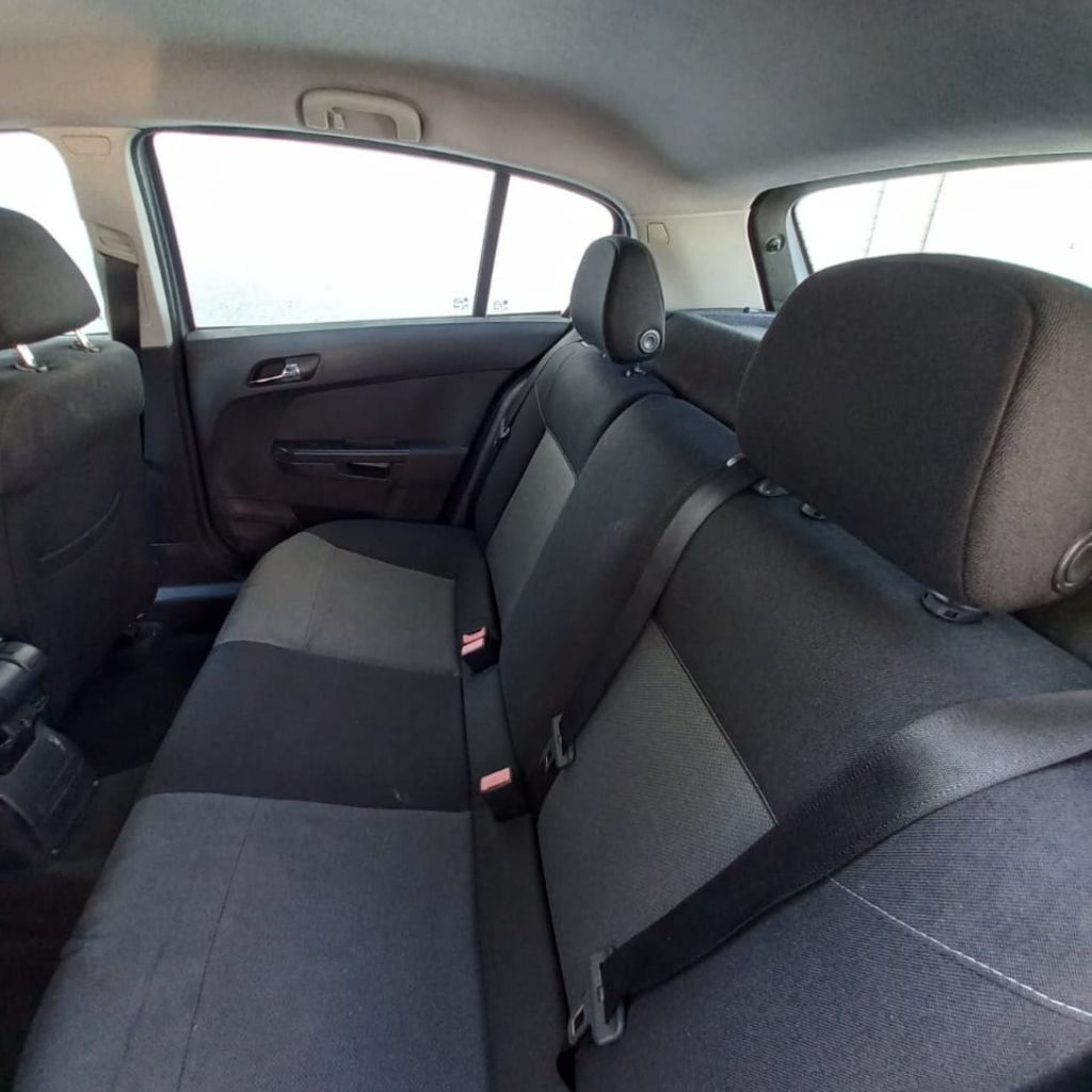 La Soukra Borj Louzir Opel Astra Opel astra h