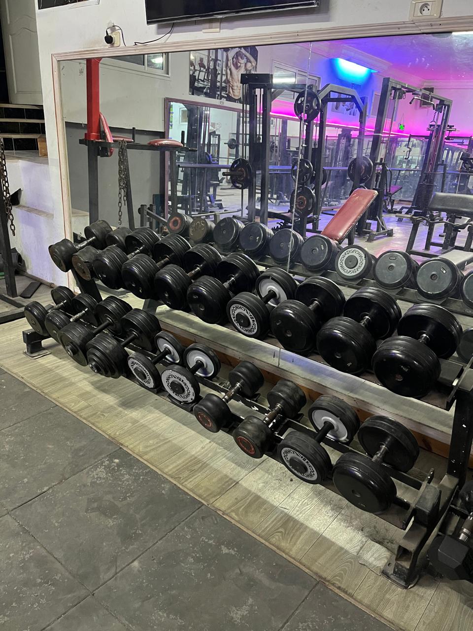 Hammam Chatt Borj Cedria Autre Autre Mattiels musculation complet pour salle de sport