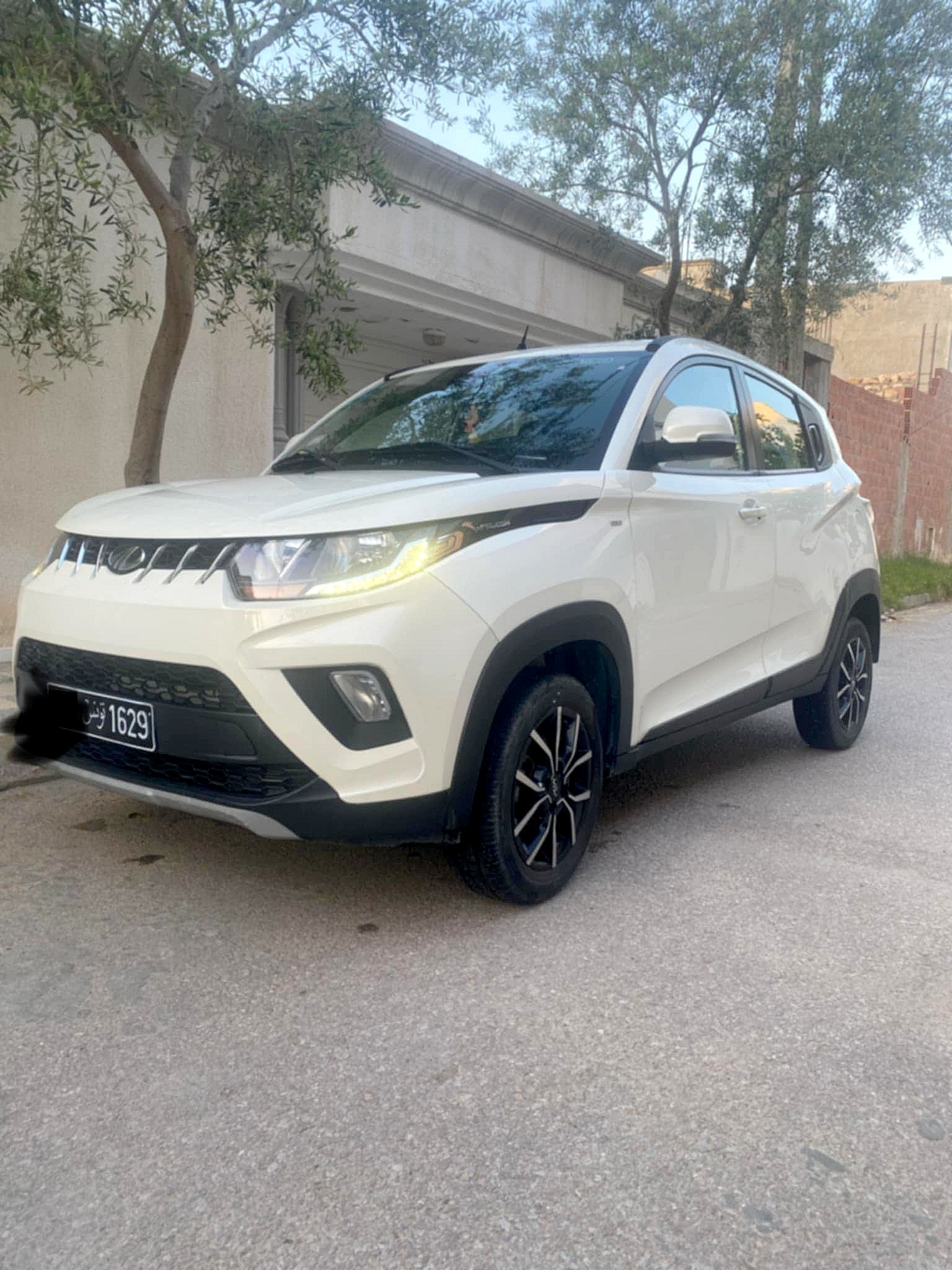Msaken Msaken Mahindra Autre Modle Mahindra kuv100 k8 etat comme neuf