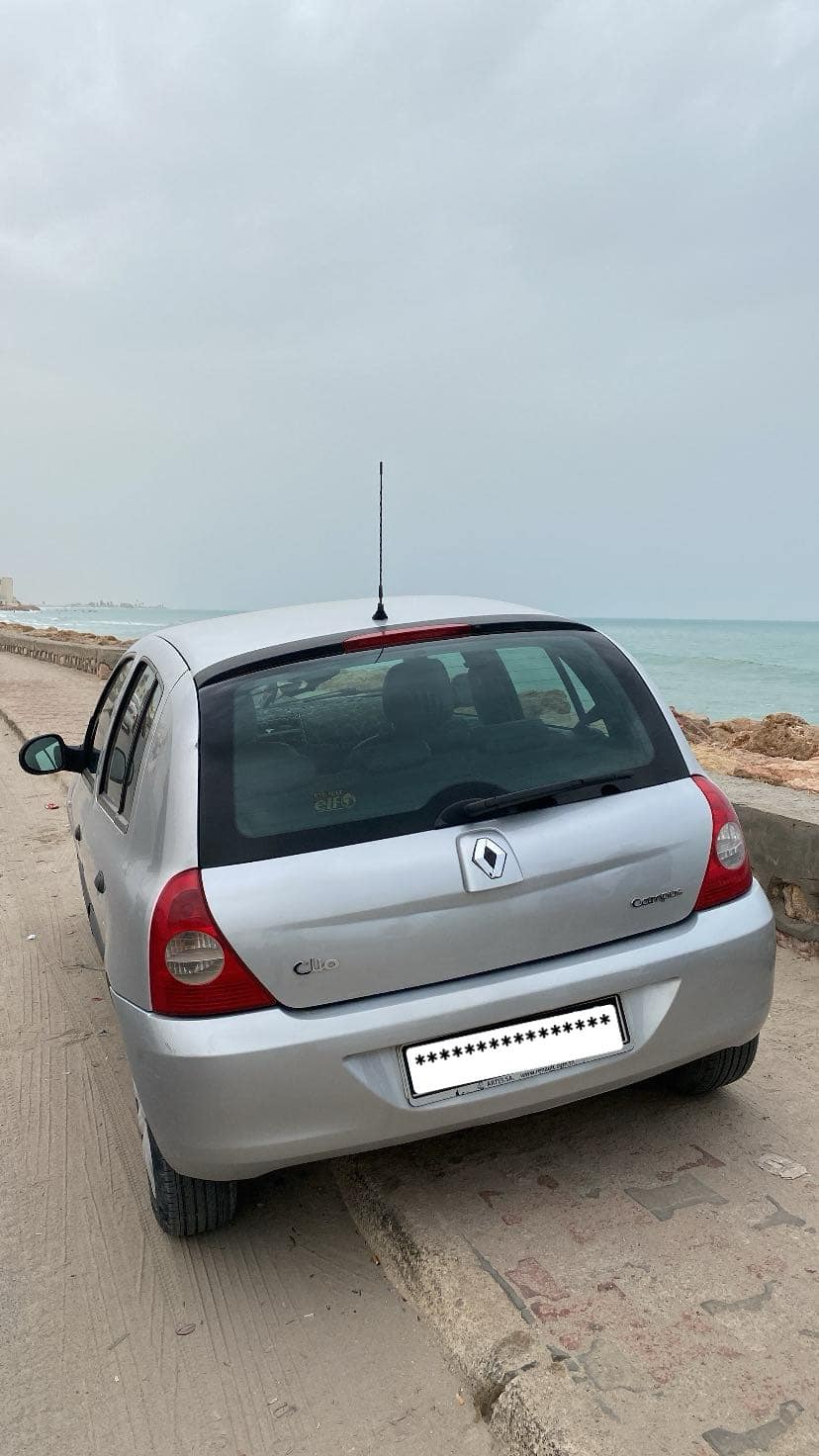 Djerba - Houmet Essouk Djerba  Renault Clio Clio campus