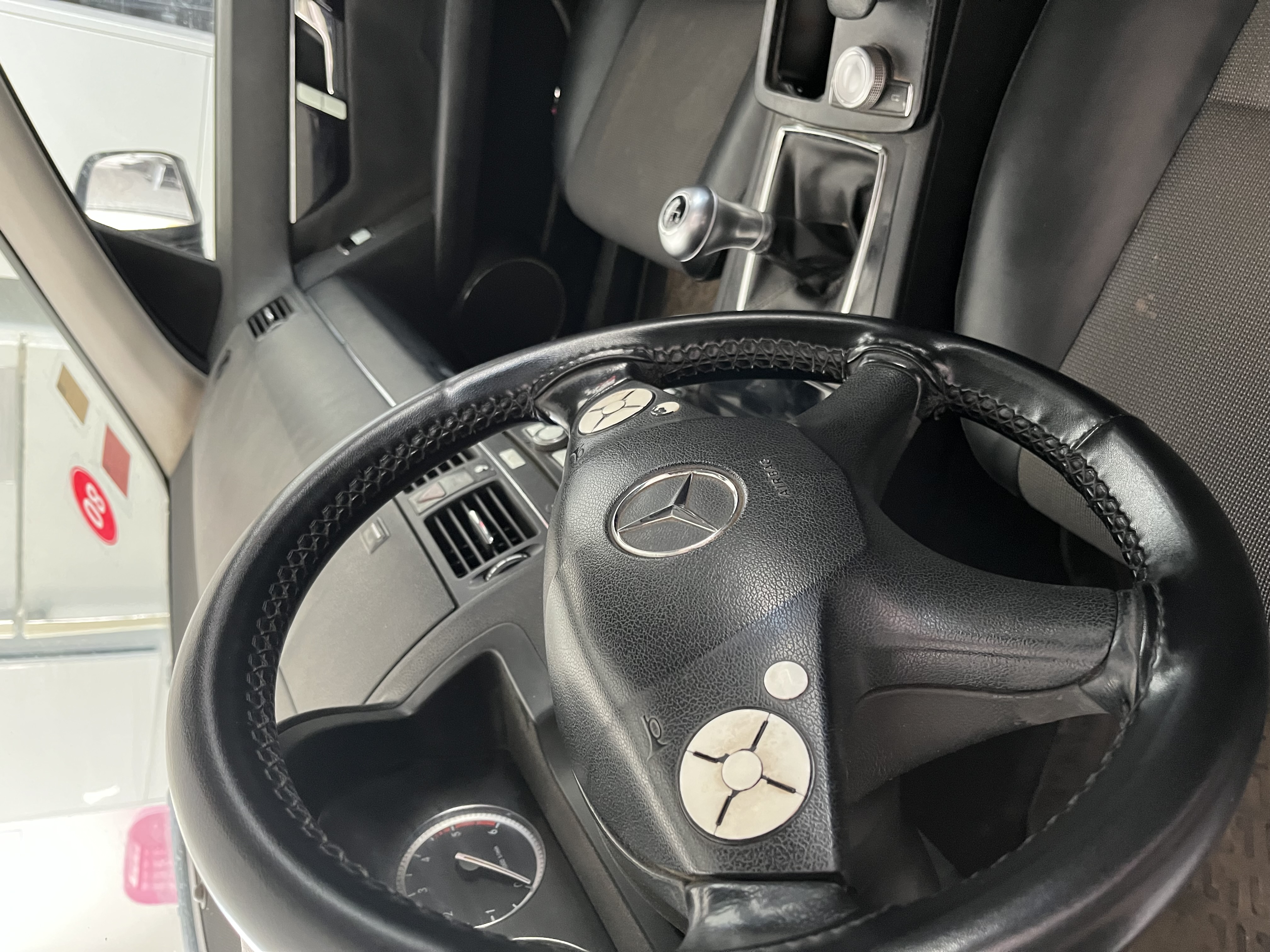 Sfax Sud Sidi Abbes Mercedes 200 Mercedes c200
