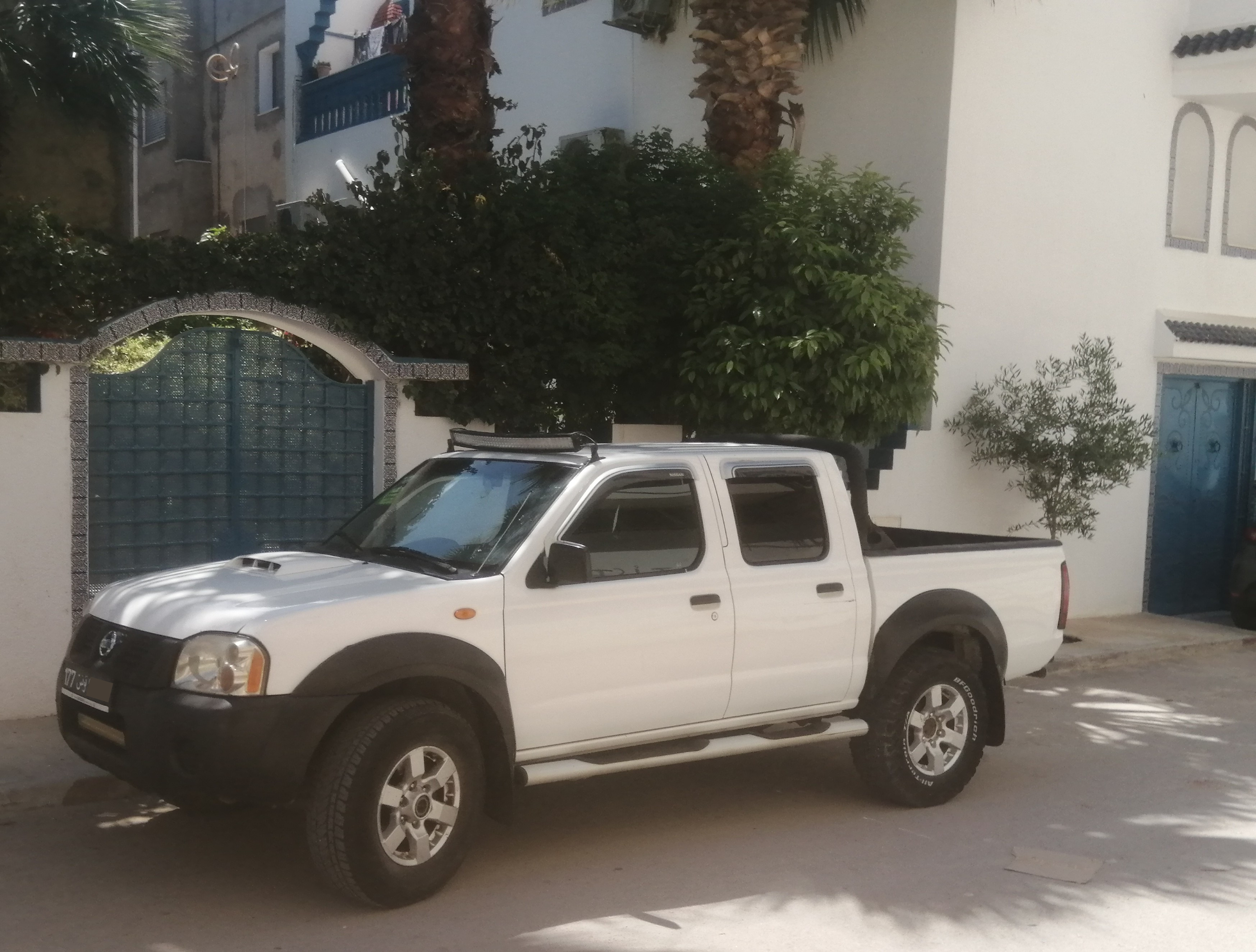 Bizerte Nord Bizerte Nissan Pick-up Nissan pickup d22 np300 4x4 opprtunite