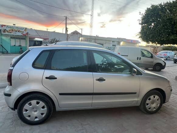 Sakiet Eddaier Sakiet Eddaier Volkswagen Polo 6 Polo 6  en bonne tat