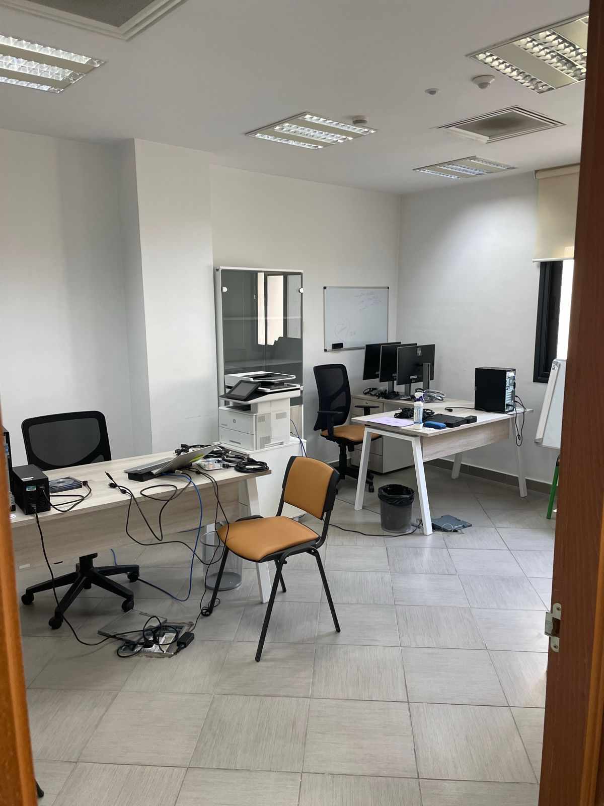 La Marsa Berge Du Lac Bureaux & Commerces Bureau Open space et des bureaux au lac2