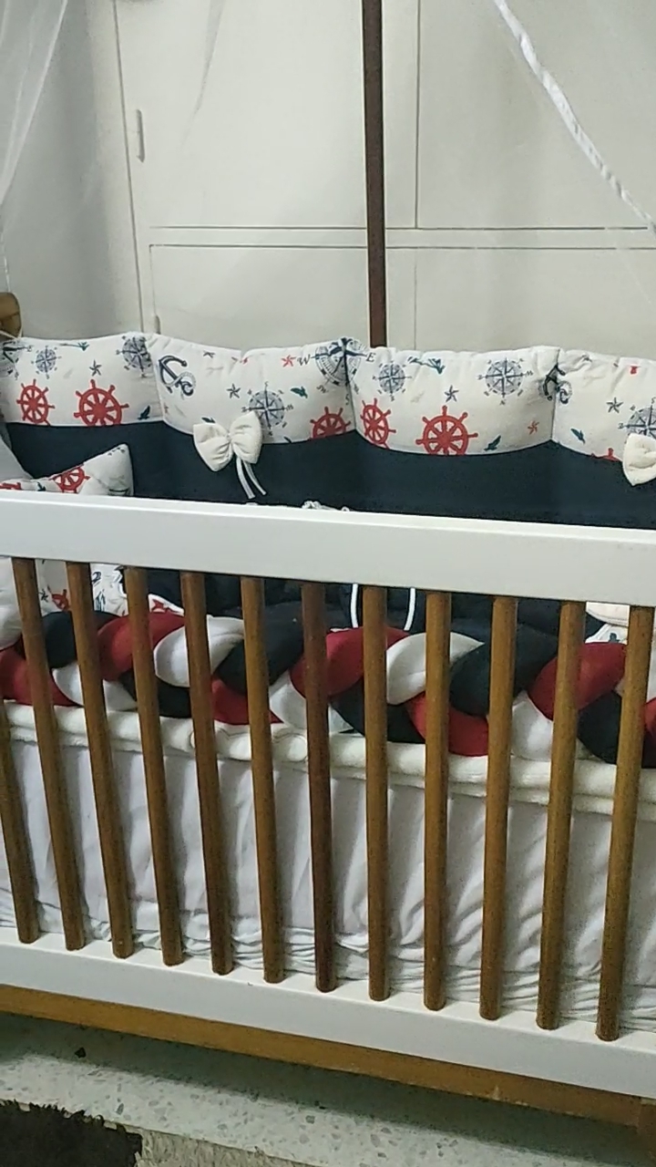 El Kram Le Kram Lits et Equipements d'intrieur Autre Lit bb en bois avec matlas et tour de lit