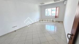 La Marsa Berge Du Lac Location Appart. 1 pice Un bureau h6 de 180m2 au lac 2