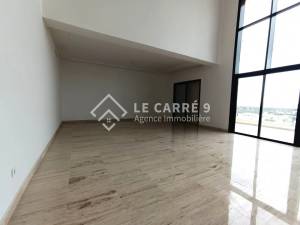 La Marsa&nbsp;Berge Du Lac&nbsp;Location&nbsp;Duplex&nbsp;Un penthouse s4 avec piscine au lac 2
