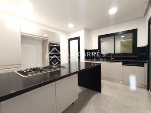 La Marsa&nbsp;Berge Du Lac&nbsp;Location&nbsp;Duplex&nbsp;Un penthouse s4 avec piscine au lac 2