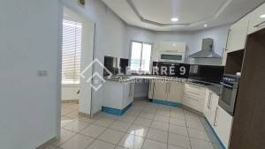 La Marsa Berge Du Lac Location Appart. 1 pice S3 de 165m2 au lac 2