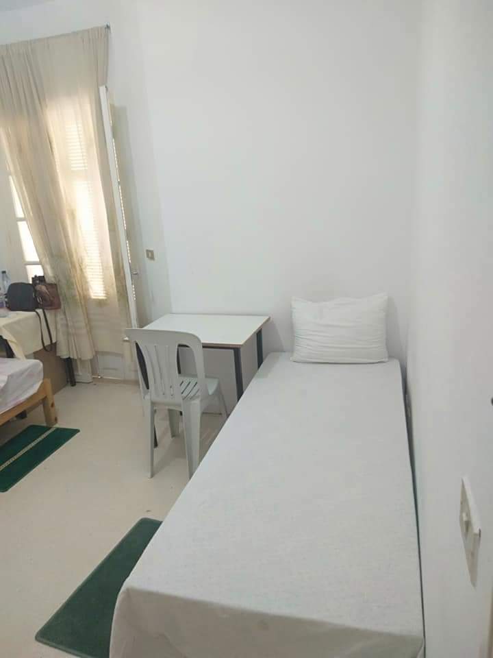 Cite El Khadra Cite Oplympique Location Appart. 3 pices Chmb  2 fil insat