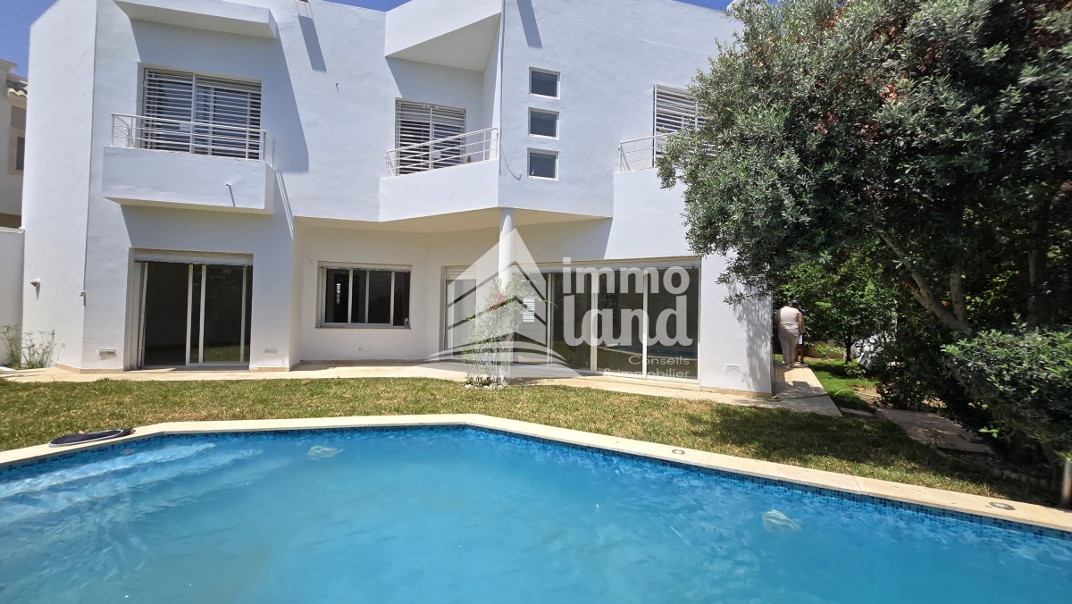 Ain Zaghouan Ain Zaghouan Location Maisons Villa s4 avec piscine  ain zaghouan