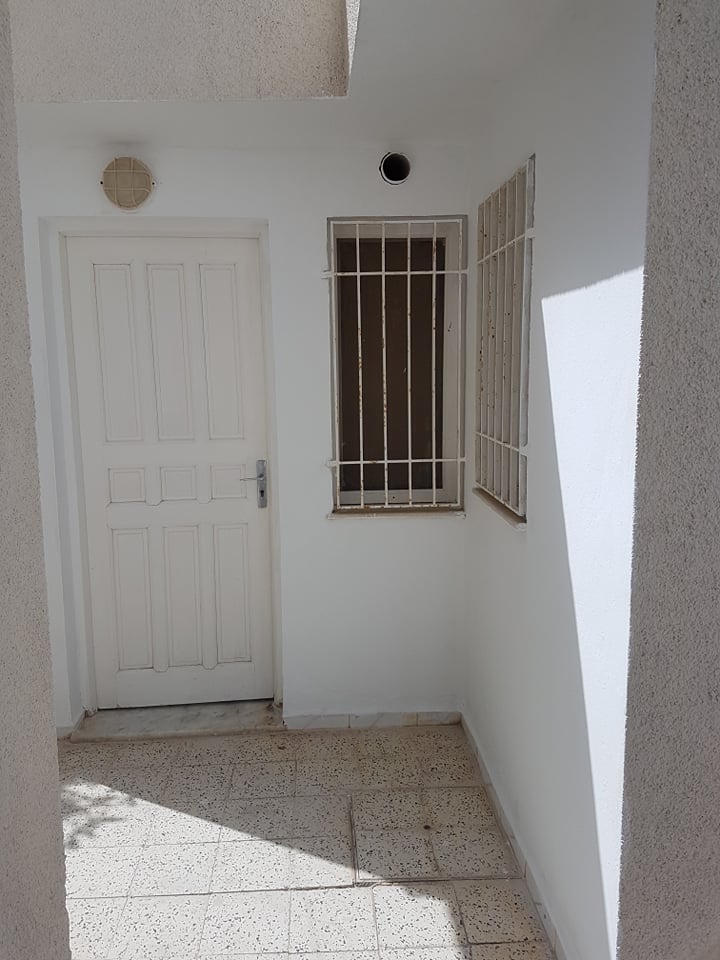 Ariana Ville Riadh Landlous Location Appart. 1 pice Studio  riadh el andalous