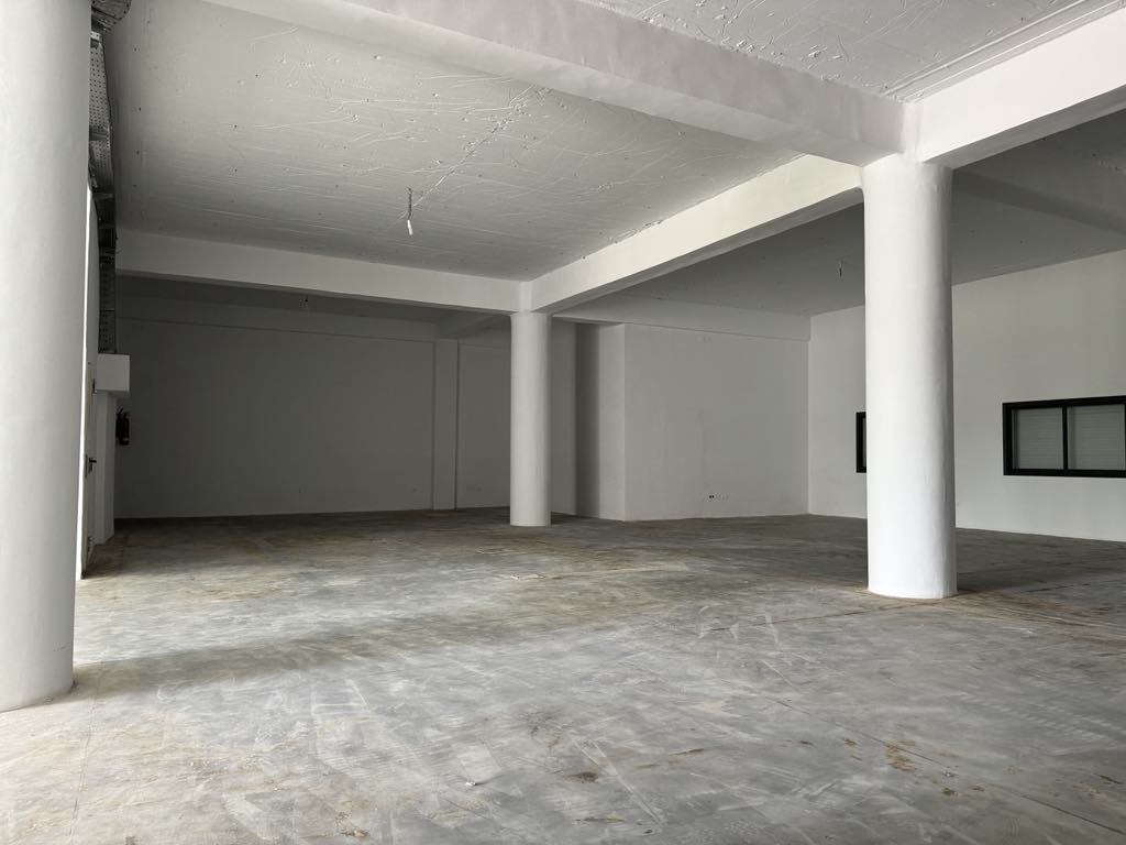 El Kram Le Kram Bureaux & Commerces Bureau Immeuble 1500 m2  au lac 3 kram