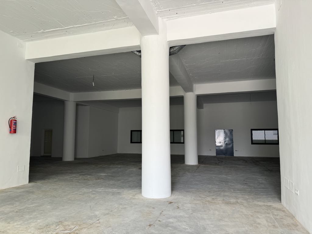 El Kram Le Kram Bureaux & Commerces Bureau Immeuble 1500 m2  au lac 3 kram