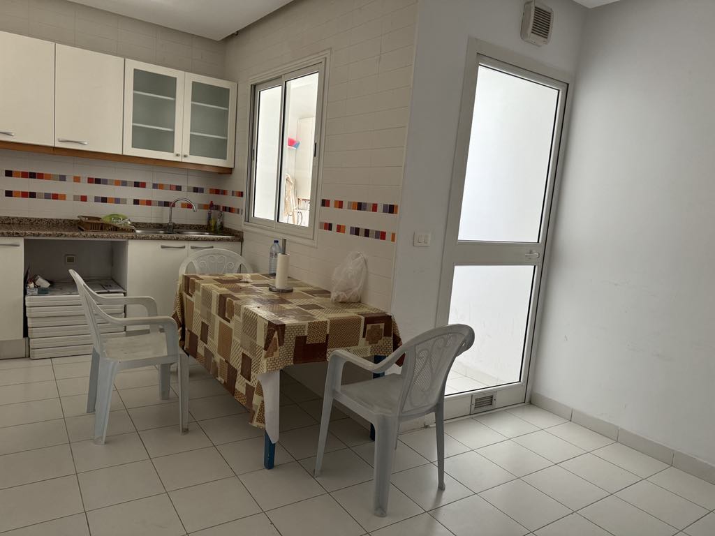 Cite El Khadra Zone urbaine nord Bureaux & Commerces Bureau Super bureau 200 m2 au centre urbain nord