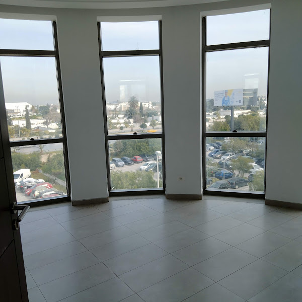 La Marsa&nbsp;Berge Du Lac&nbsp;Bureaux & Commerces&nbsp;Bureau&nbsp;Super bureau 298 m2 avec vue aeroport au lac 1