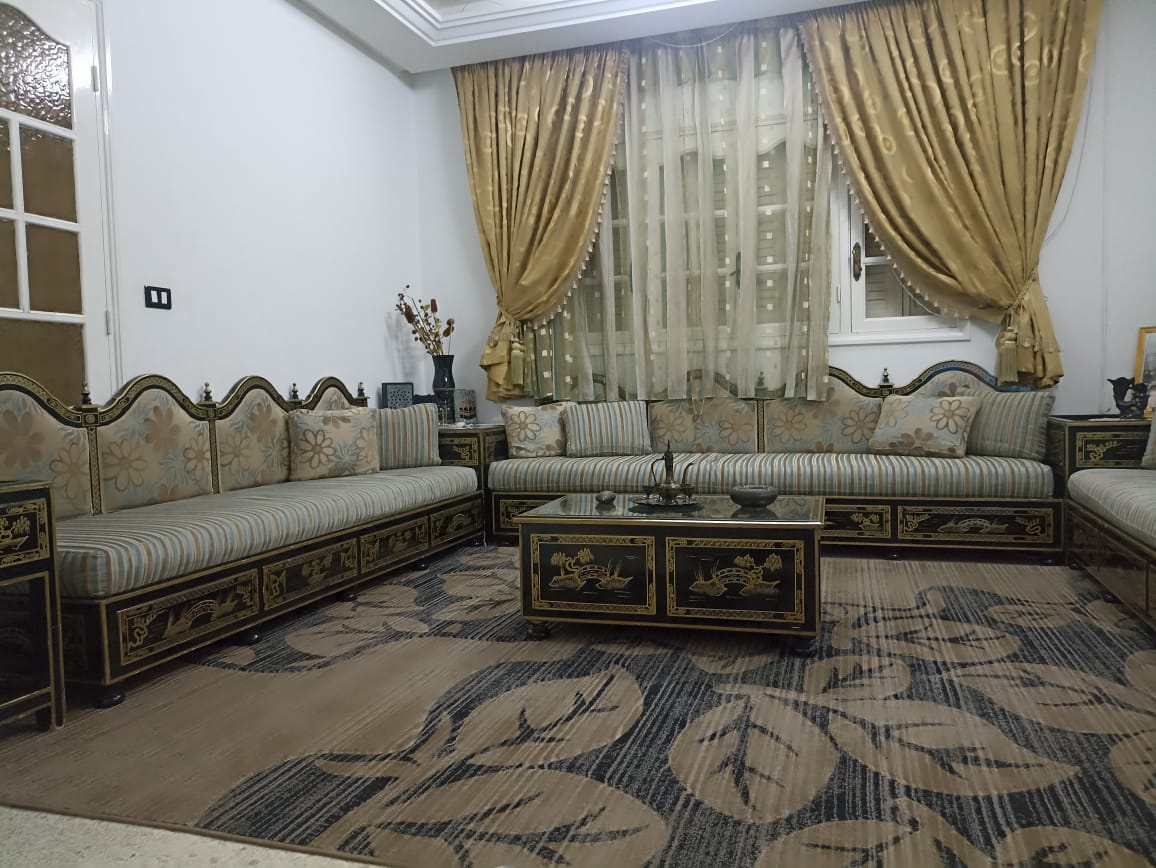 Sfax Sud El Ain Partage Autre Salon complte et un lit pour bb